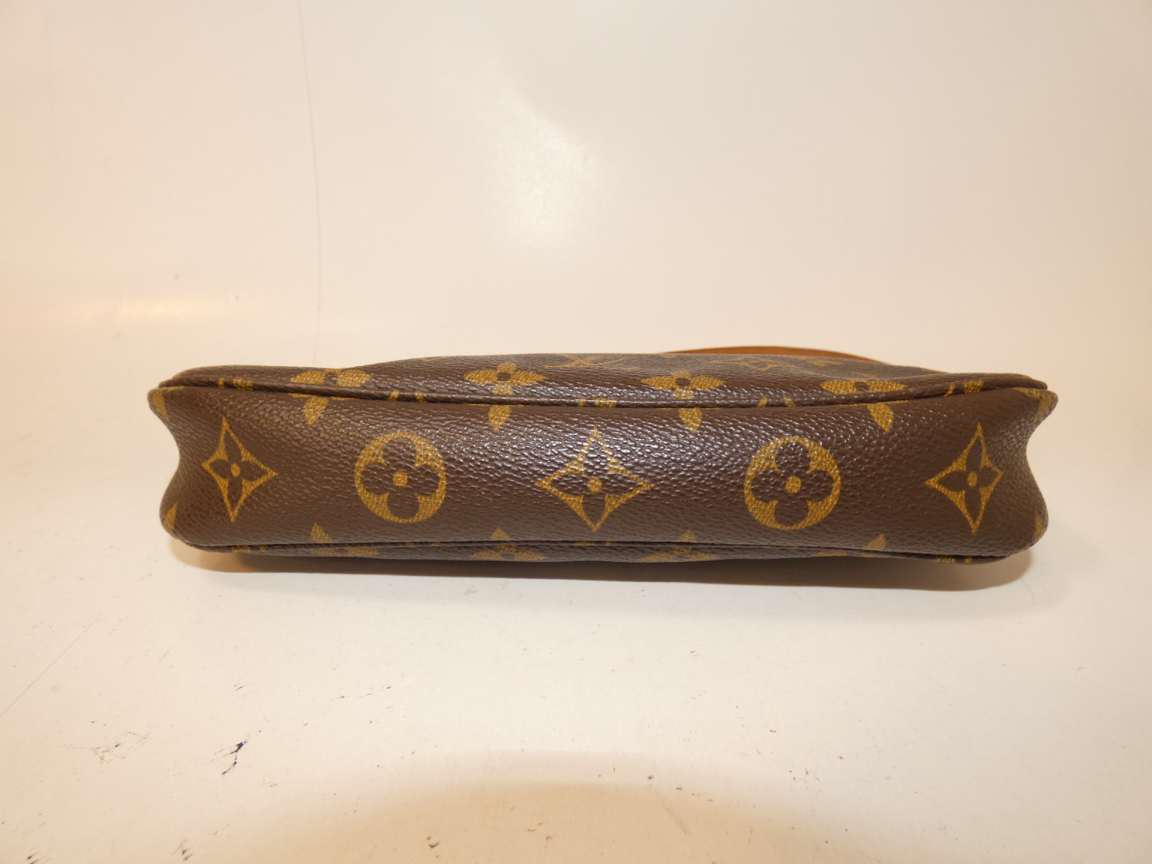 Accessoires Monogram Pouch — view 5