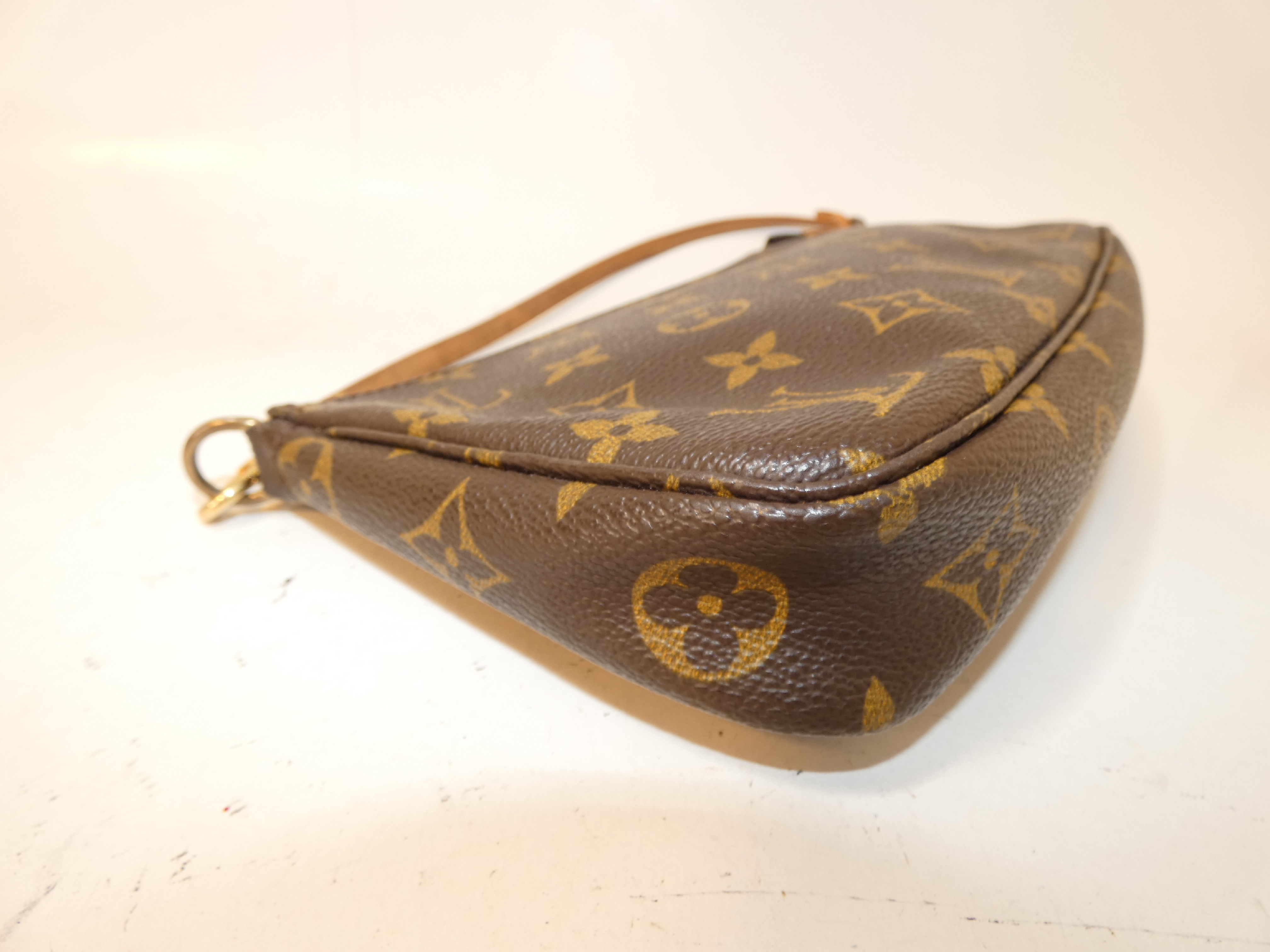 Accessoires Monogram Pouch — view 6