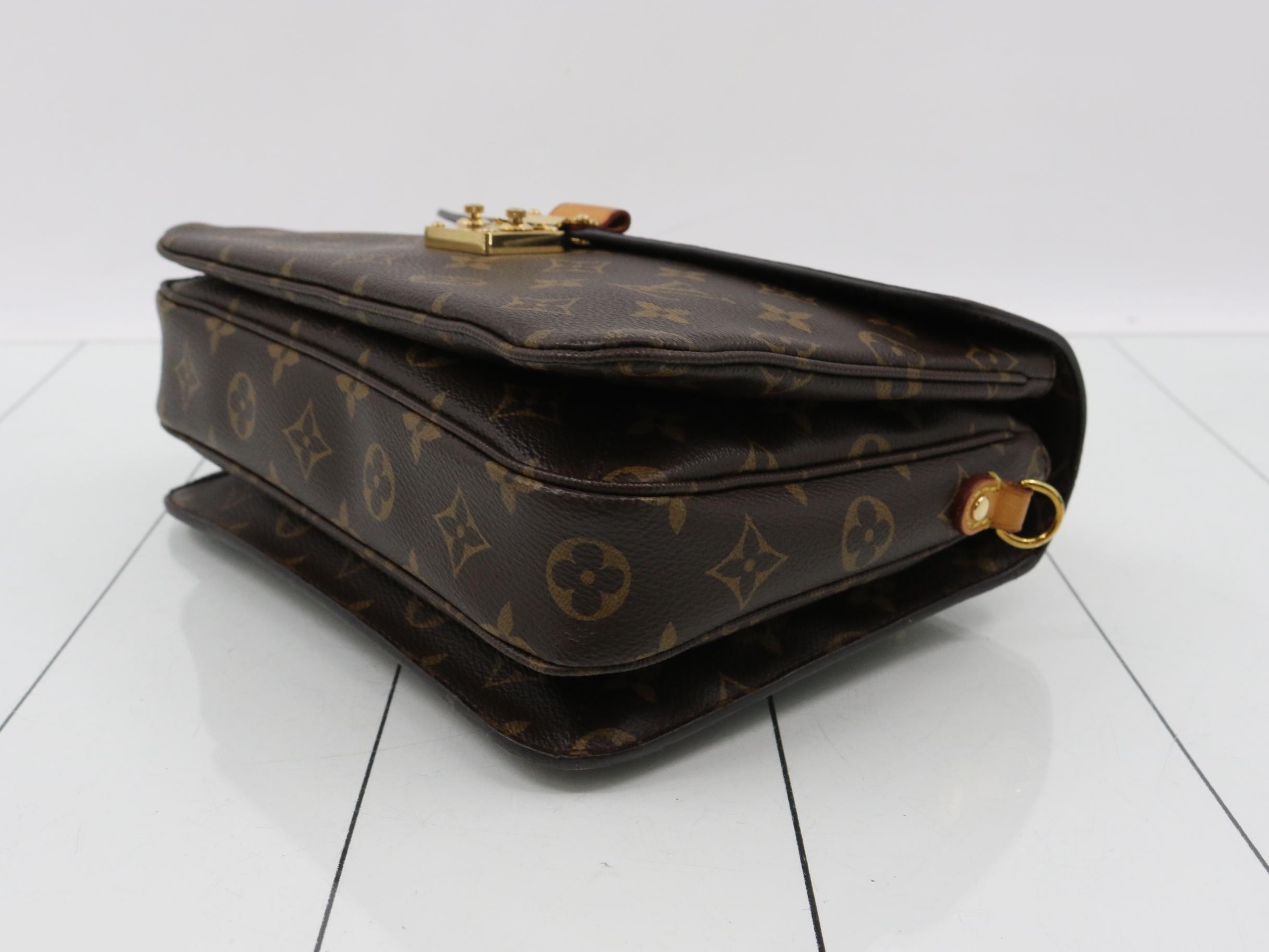 handbag — view 6