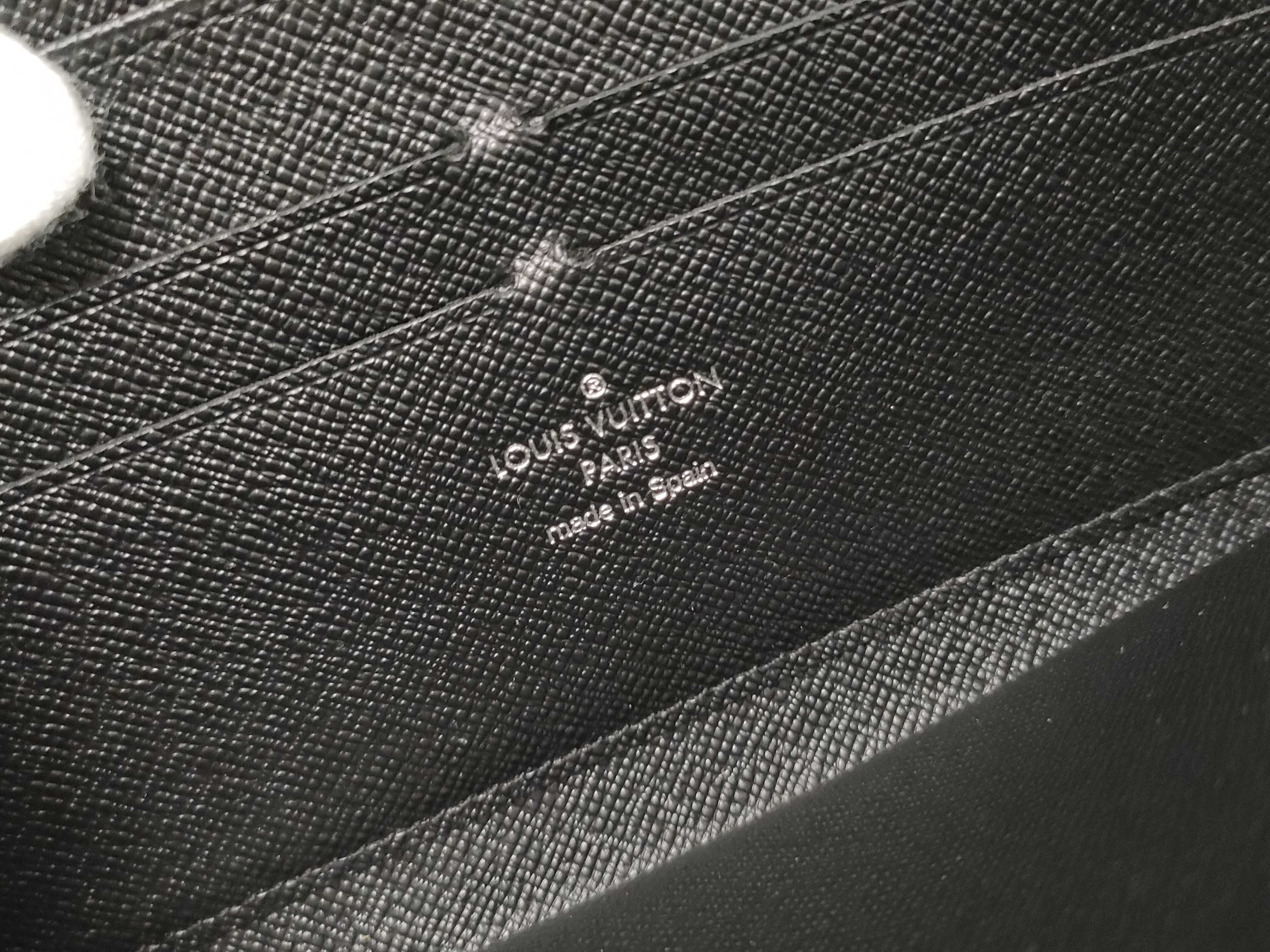 Epi Zippy Wallet Long Wallet Black Serial Number Wallet — view 12