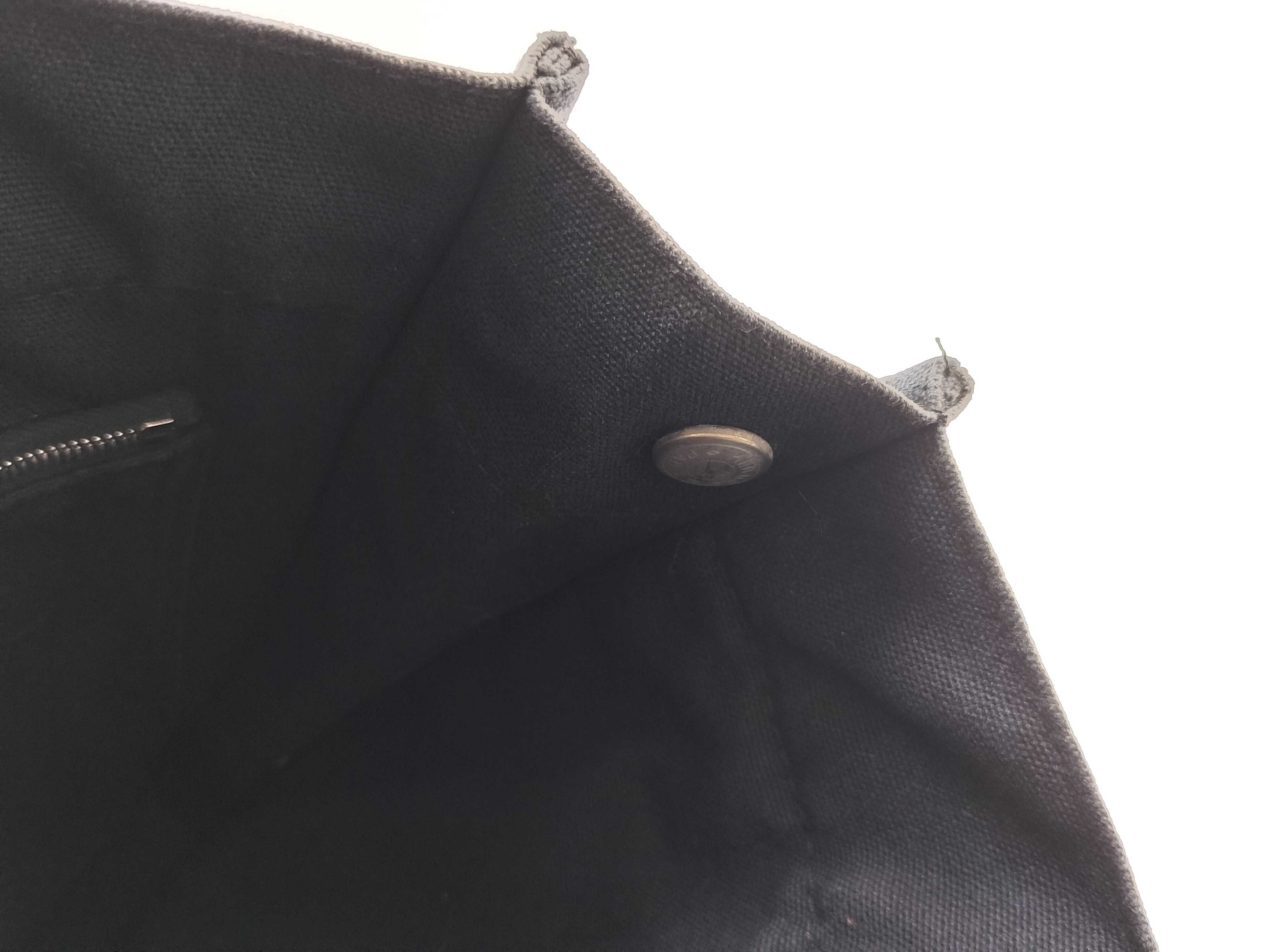 Fourre-Tout PM Handbag — view 11