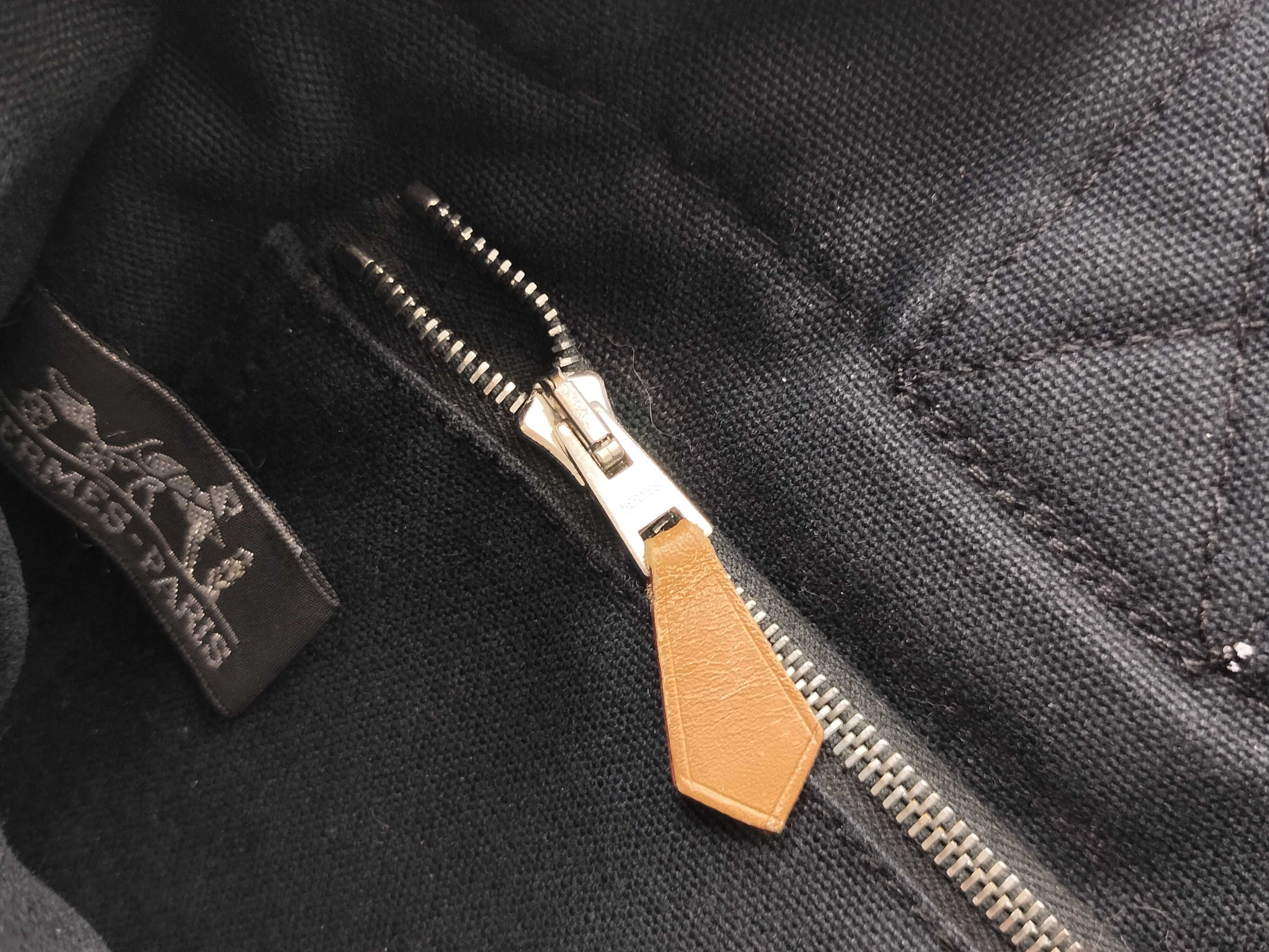 Fourre-Tout PM Handbag — view 12