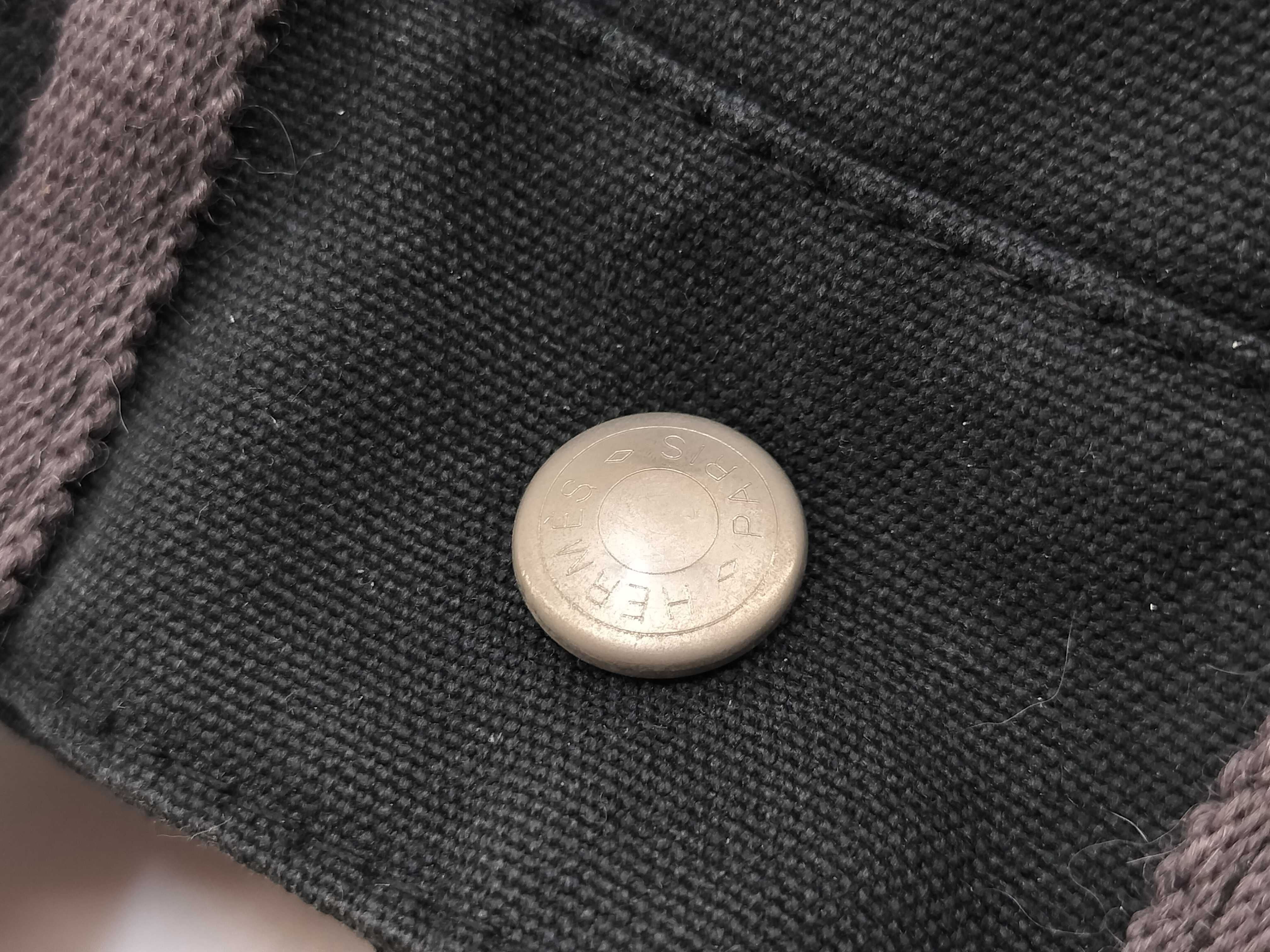 Fourre-Tout PM Handbag — view 9