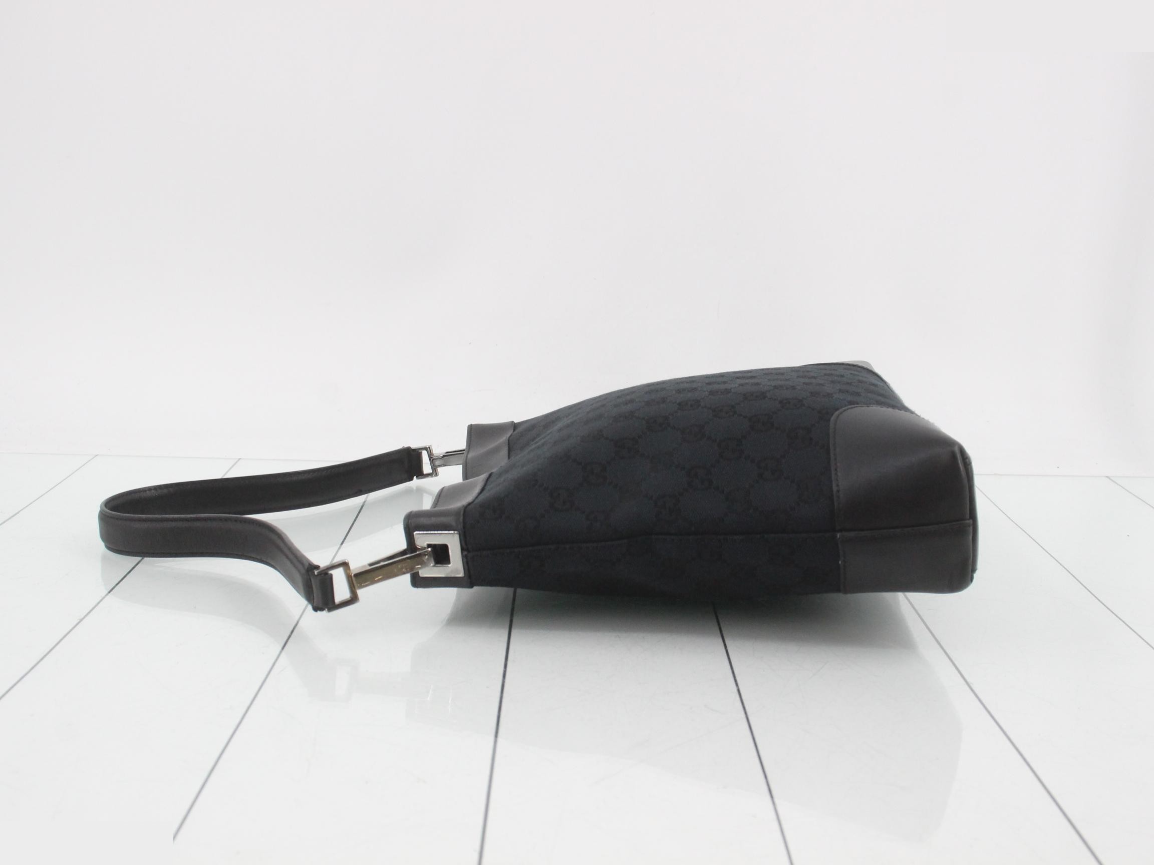 GG Canvas (Bag) - Shoulder Bag — view 4
