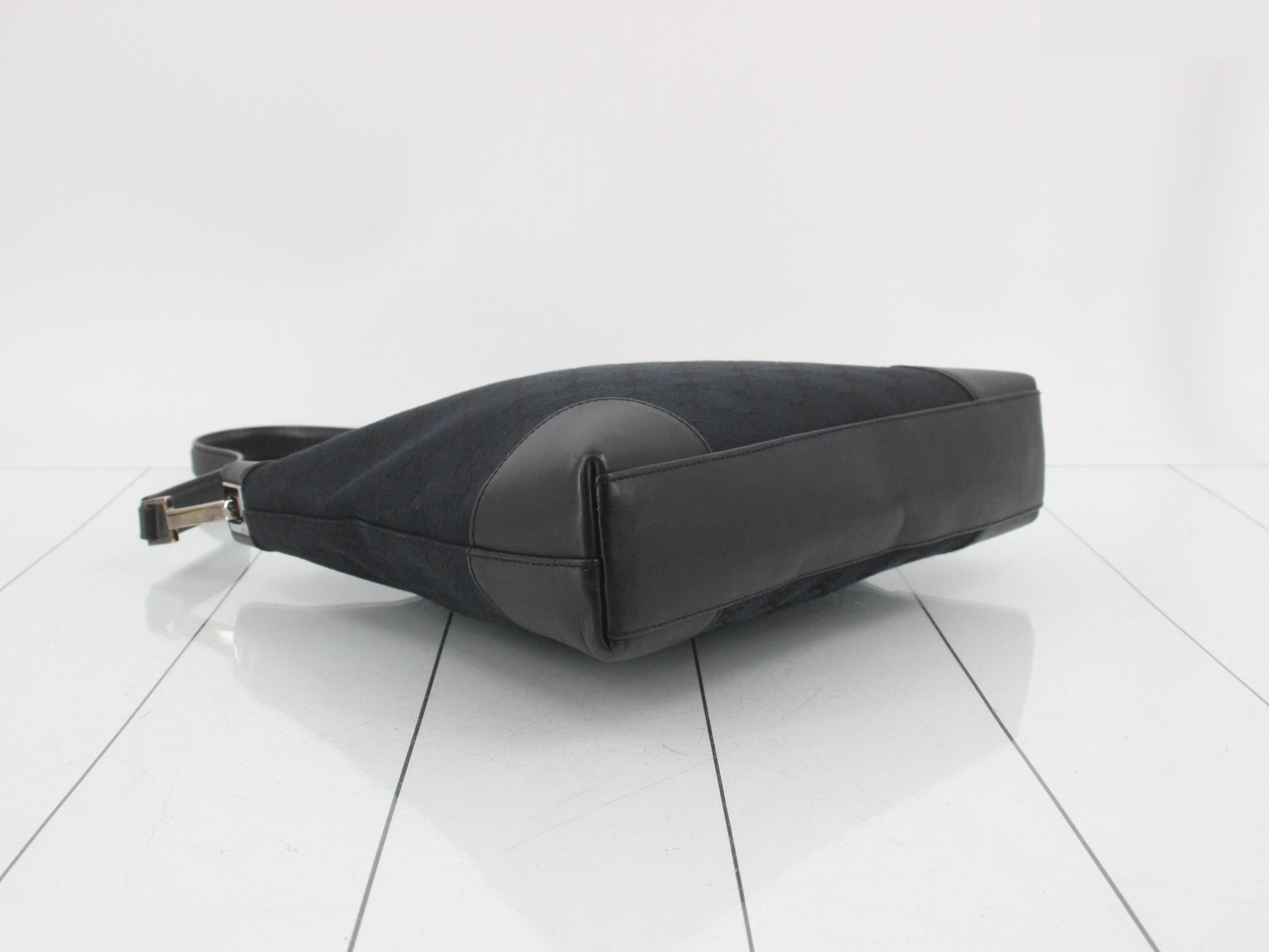GG Canvas (Bag) - Shoulder Bag — view 5
