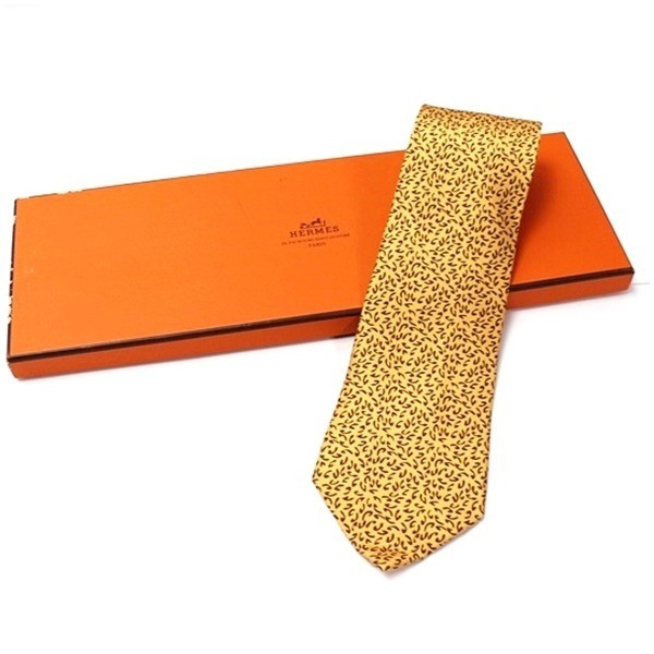 silk tie, with box.