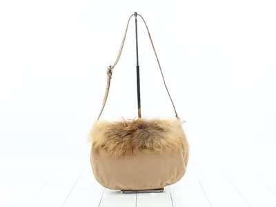 Other lines: Bags & Shoulder Bags, Fur, Beige