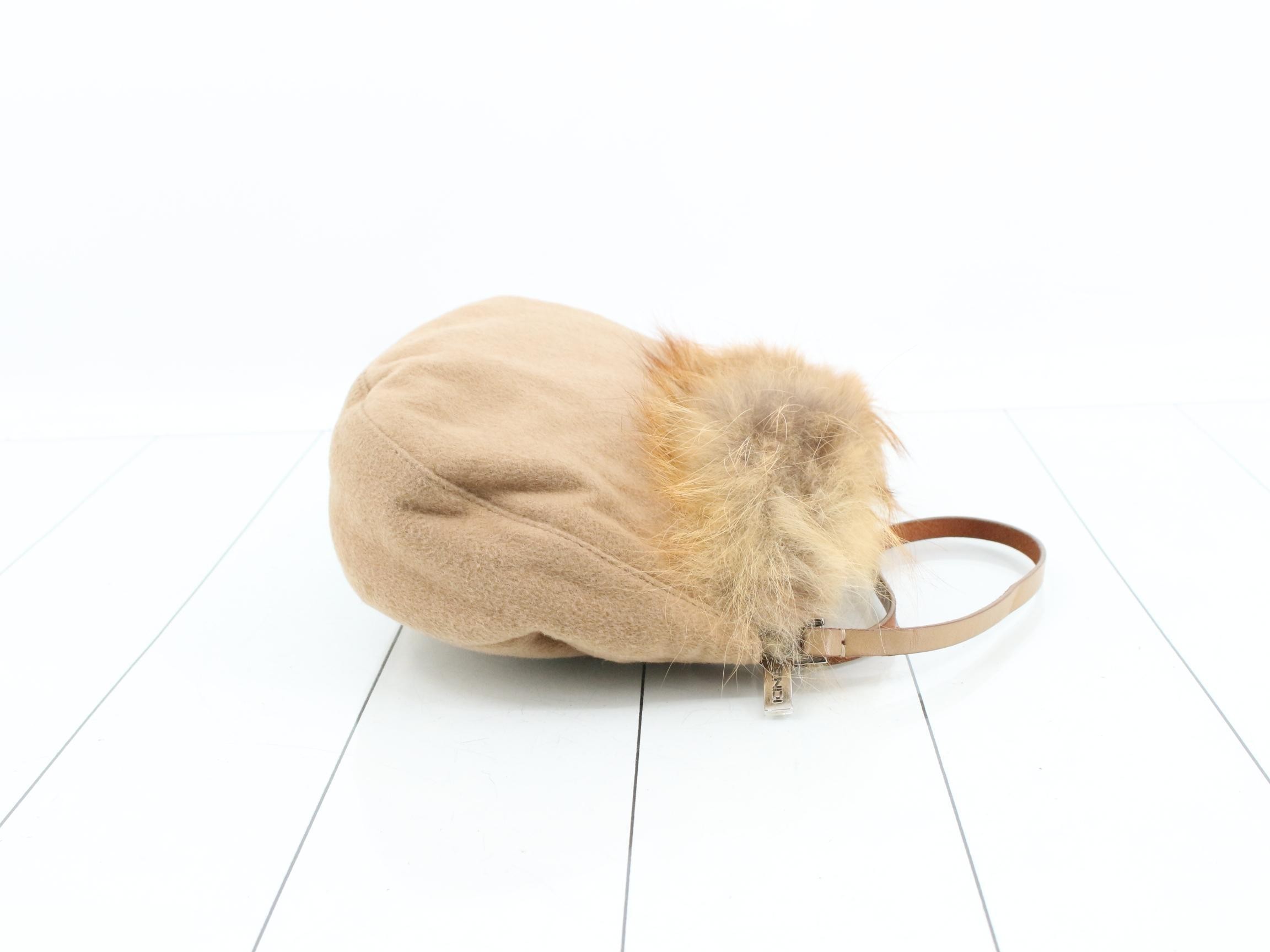 Other lines: Bags & Shoulder Bags, Fur, Beige — view 3