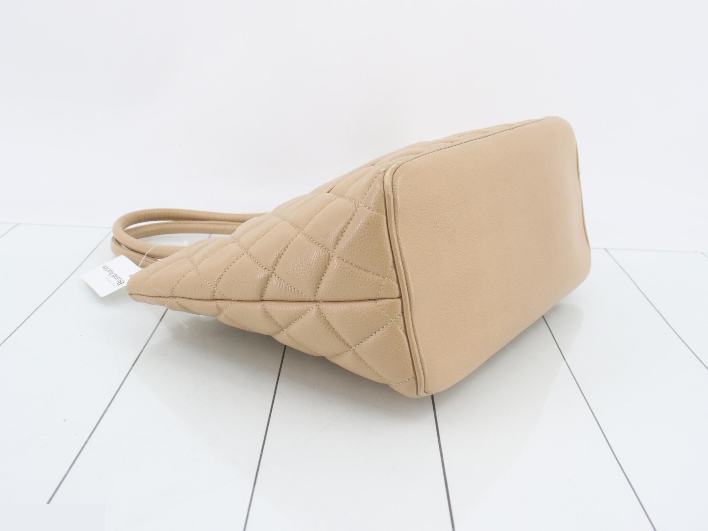 Matelassé Reissue Tote Bag, Caviar Leather — view 5