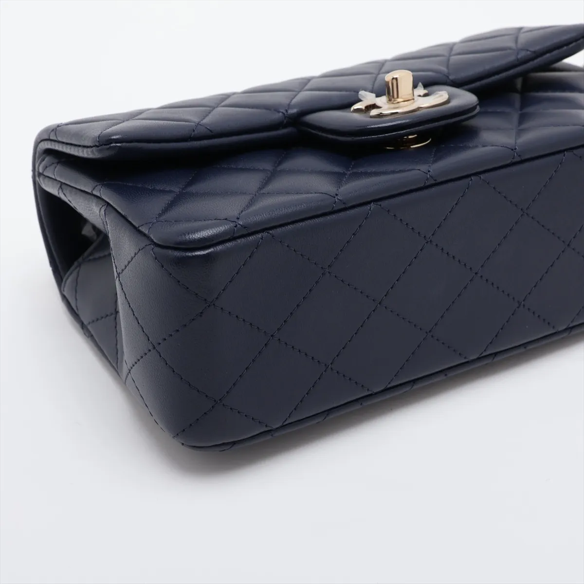 [Individually packaged] Chanel Matelassé Lambskin 2-Way Handbag, Top Handle, Navy, Gold Hardware, A9H832T8, Random Plate — view 4