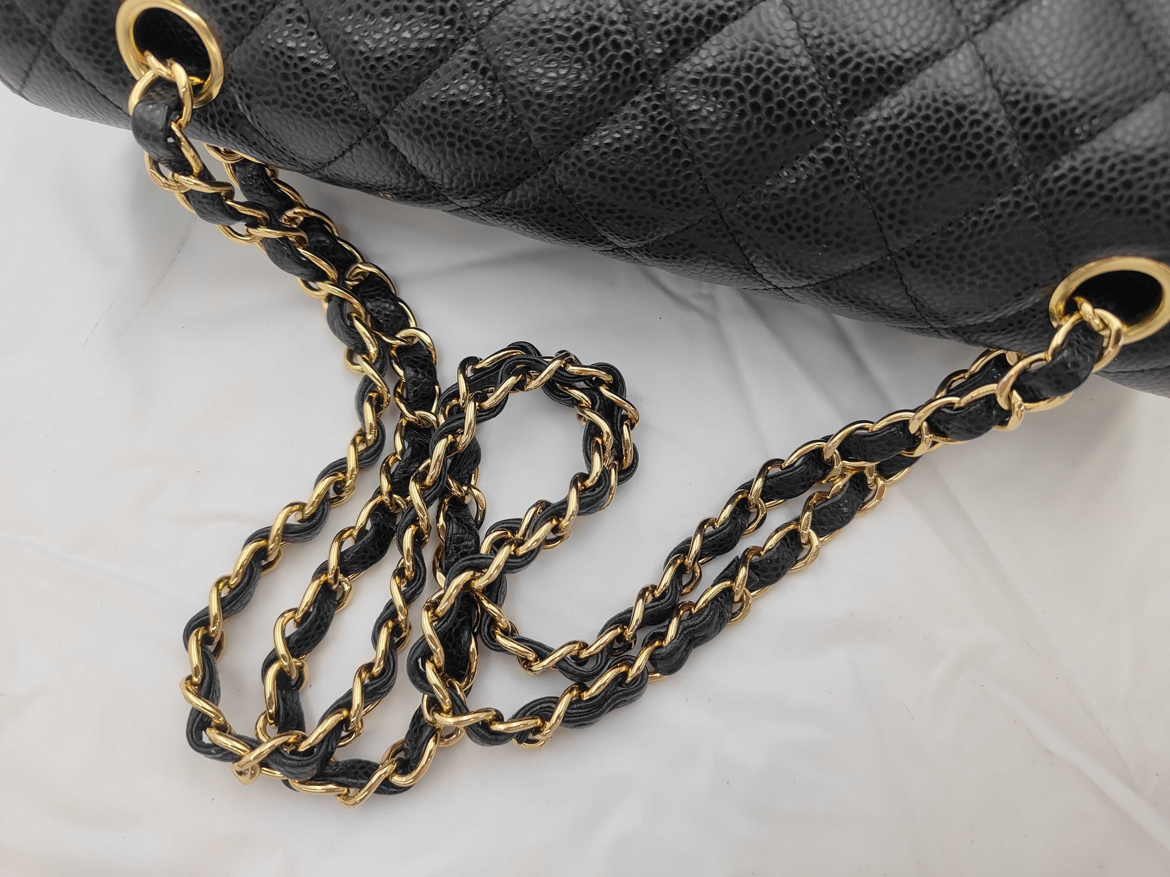 Matelassé 25 Double Flap Caviar Black Chain Shoulder Bag — view 3