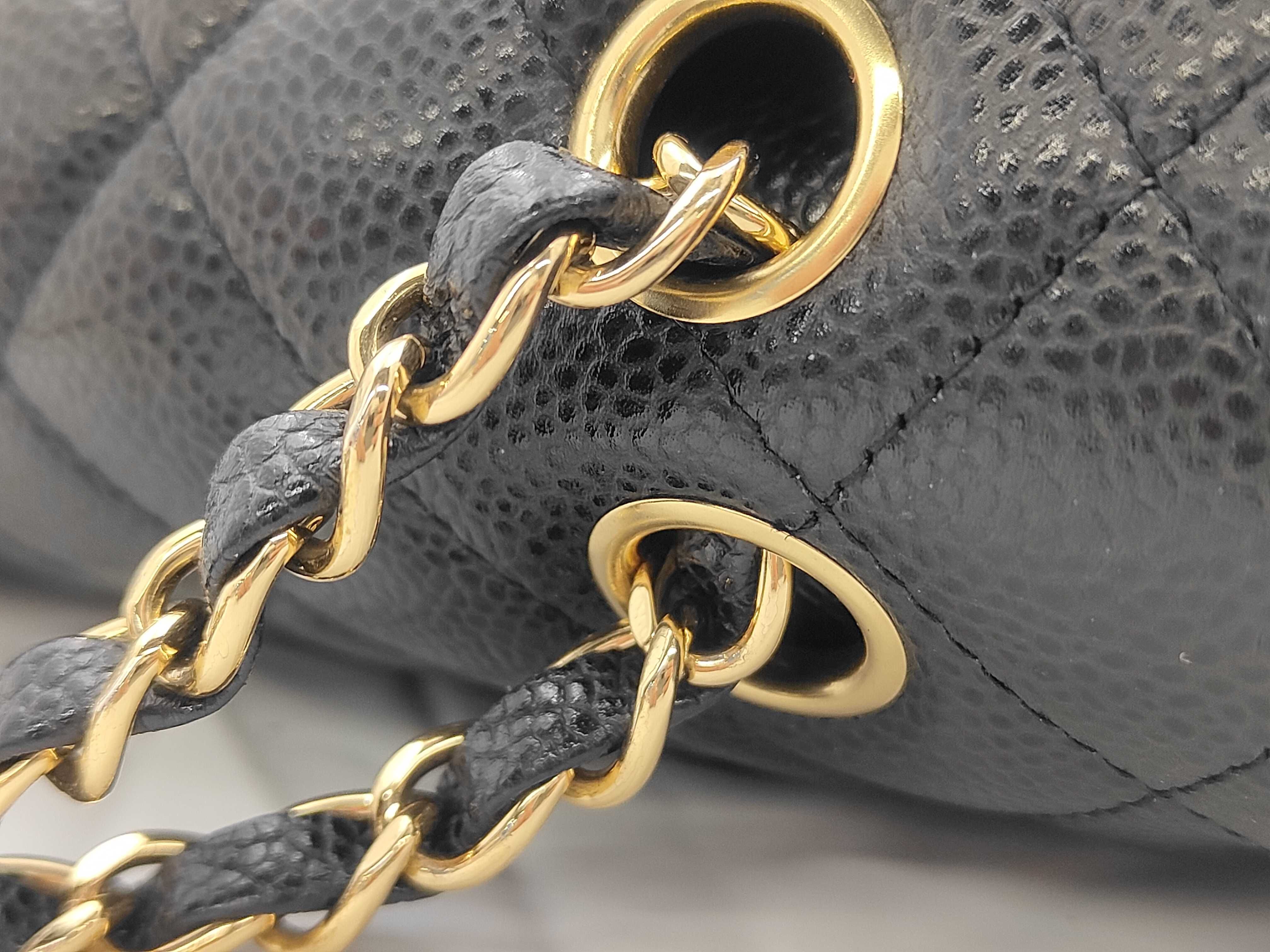 Matelassé 25 Double Flap Caviar Black Chain Shoulder Bag — view 5