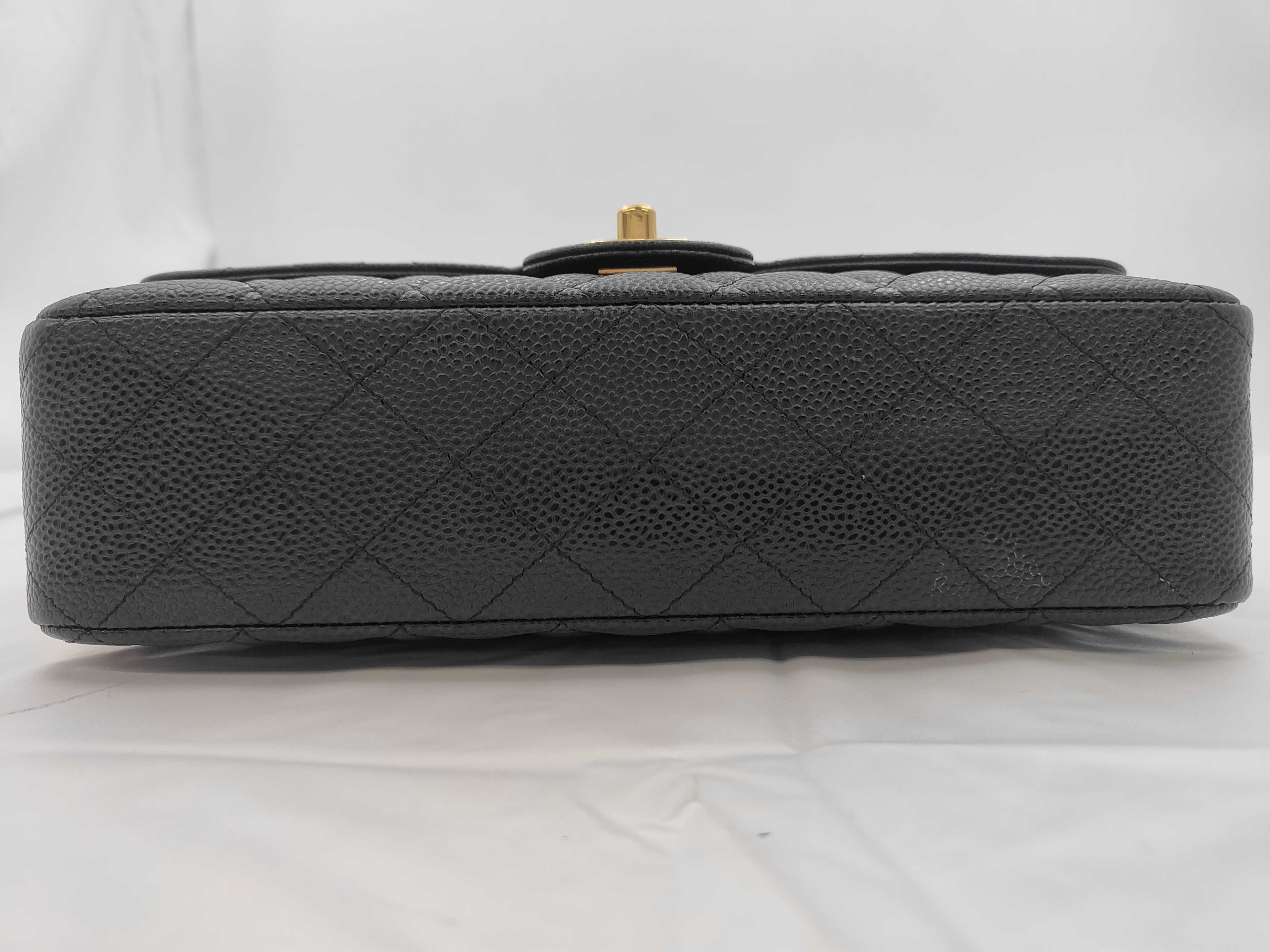 Matelassé 25 Double Flap Caviar Black Chain Shoulder Bag — view 7