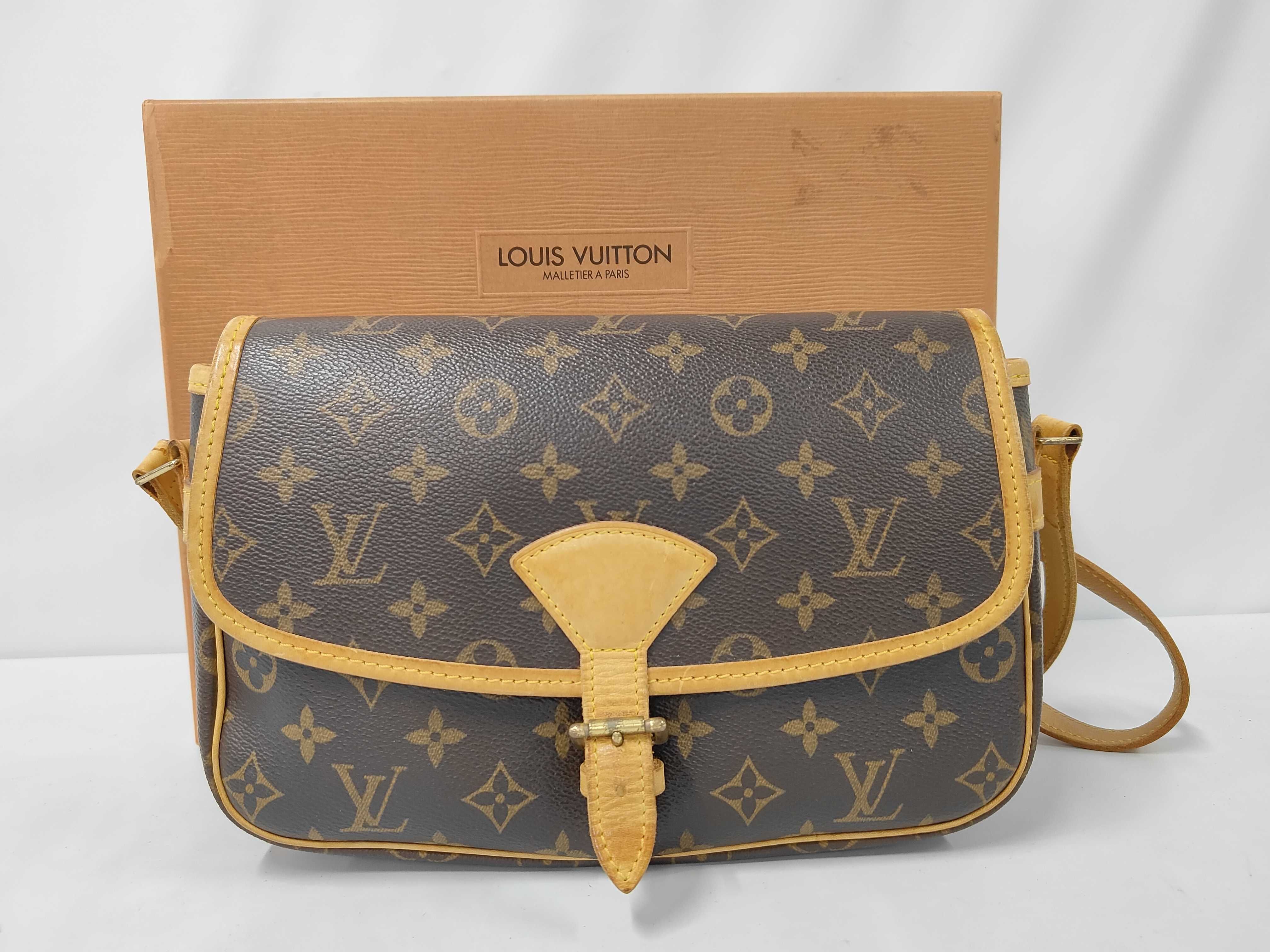 Sologne Shoulder Bag (with box)