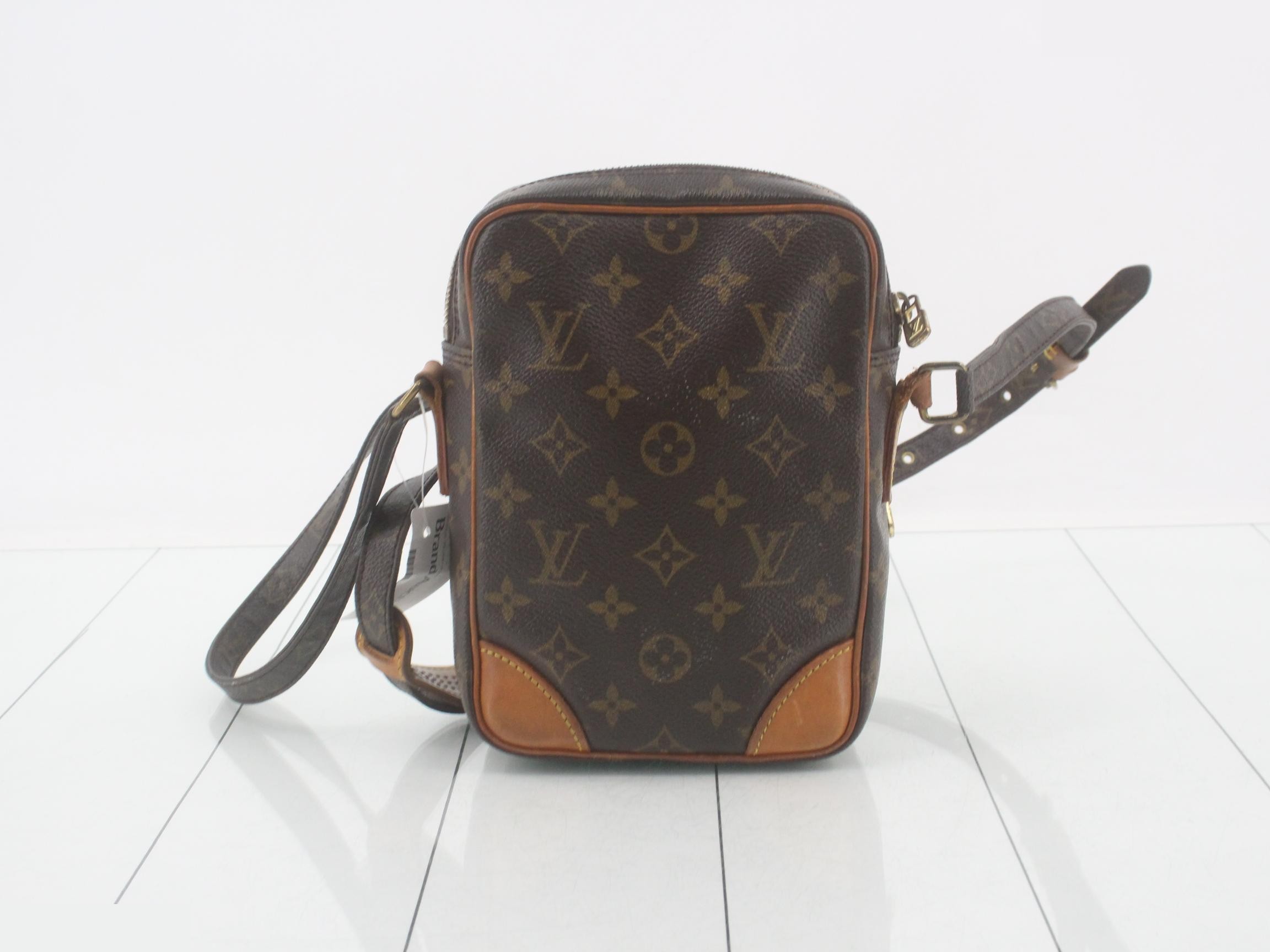 Monogram Amazon — view 2