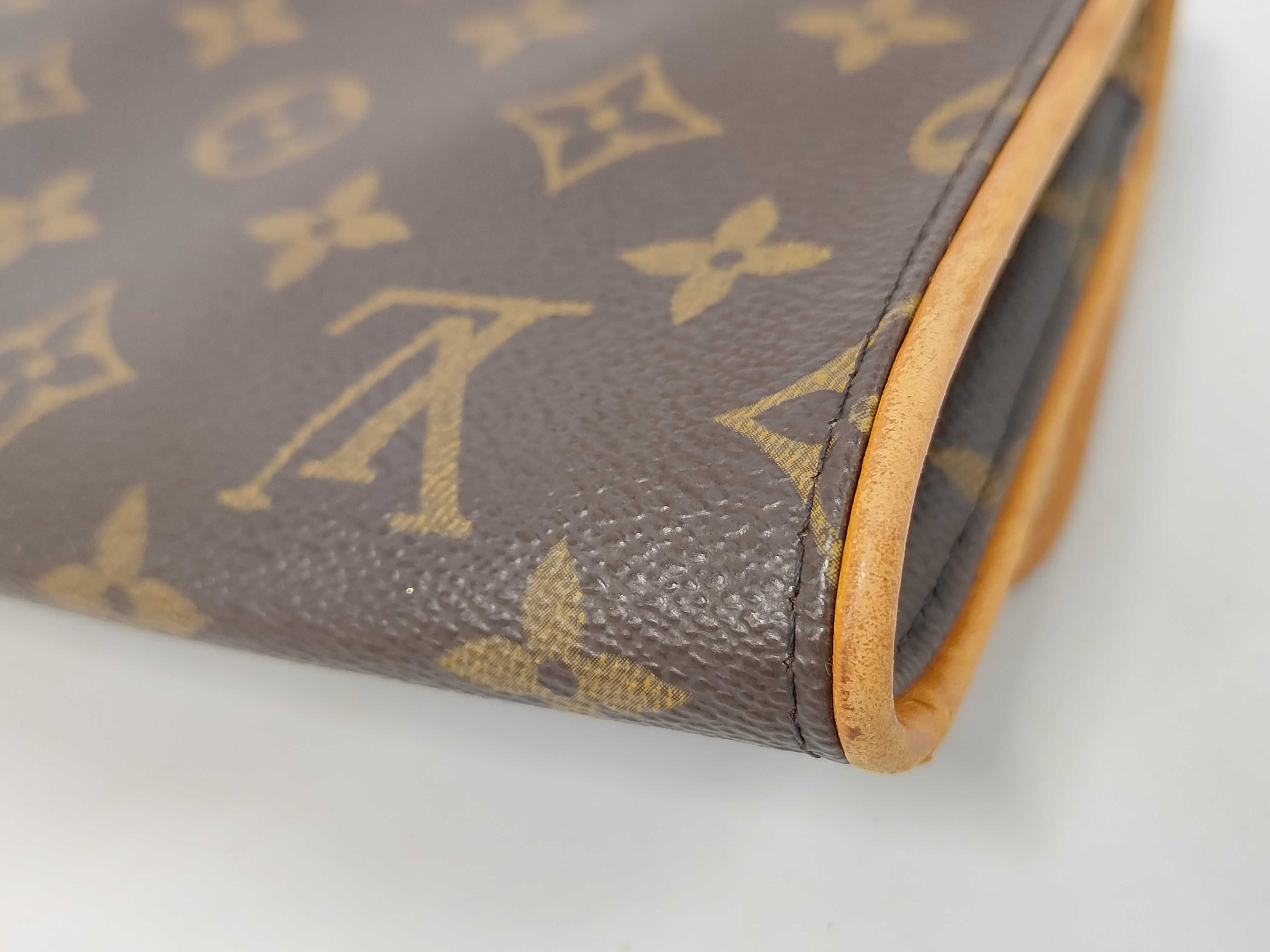 Monogram Shoulder Bag Pochette Twin GM M51852 Clutch Bag — view 4