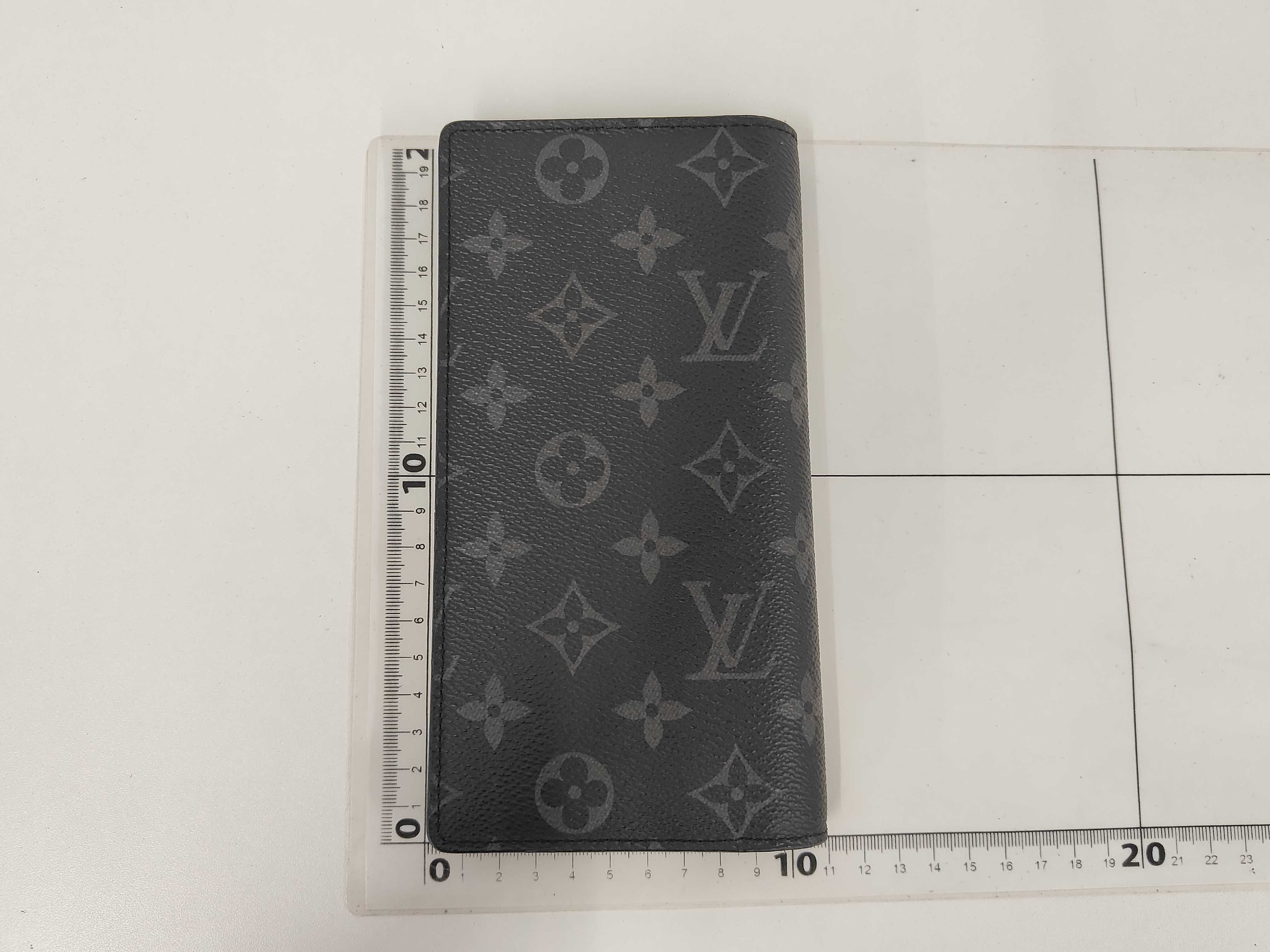 Monogram Eclipse Portefeuille Plaza M61697 Wallet — view 2