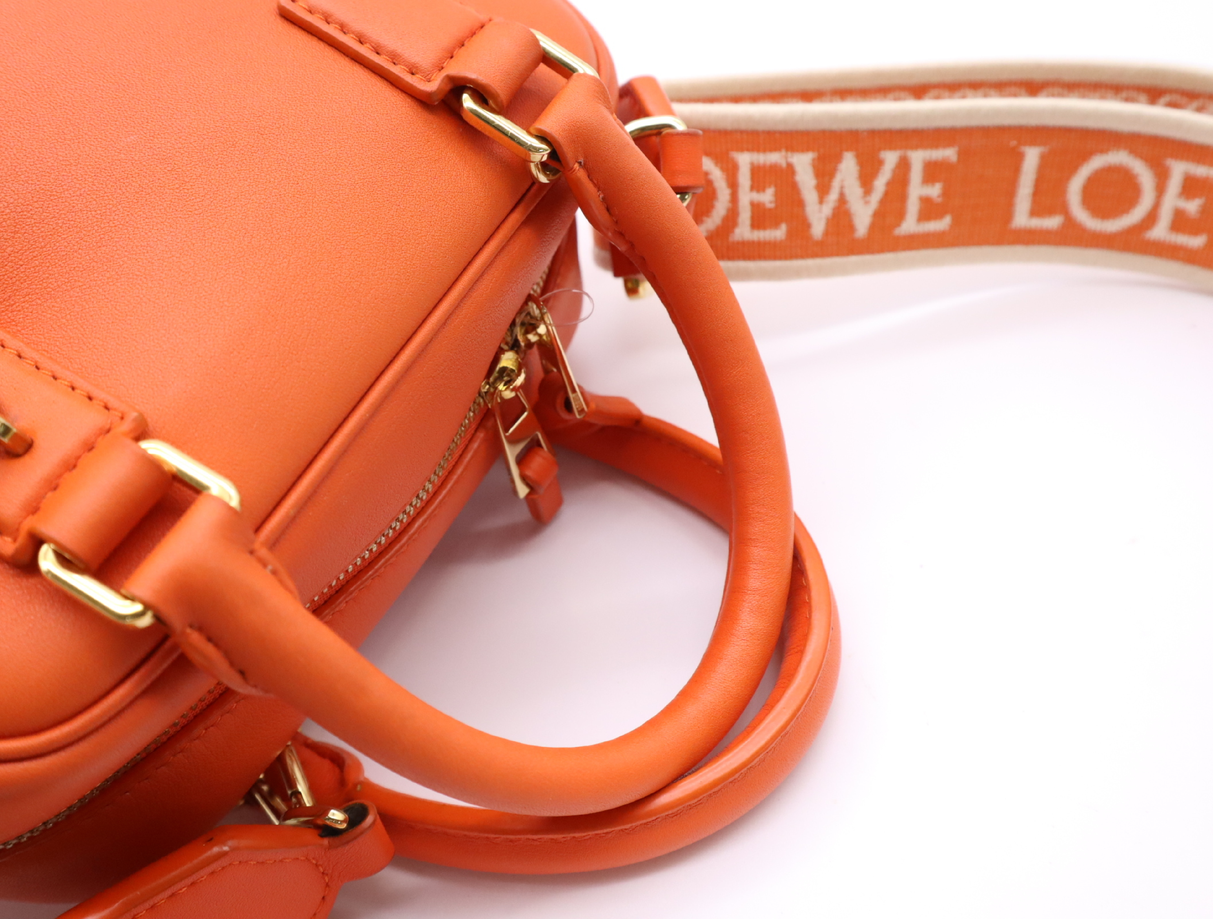 Leather Amazona 16 Square Handbag, Orange, with Shoulder Strap, Dust Bag x2, Padlock, and Keys x2 (Shoulder Bag) — view 11