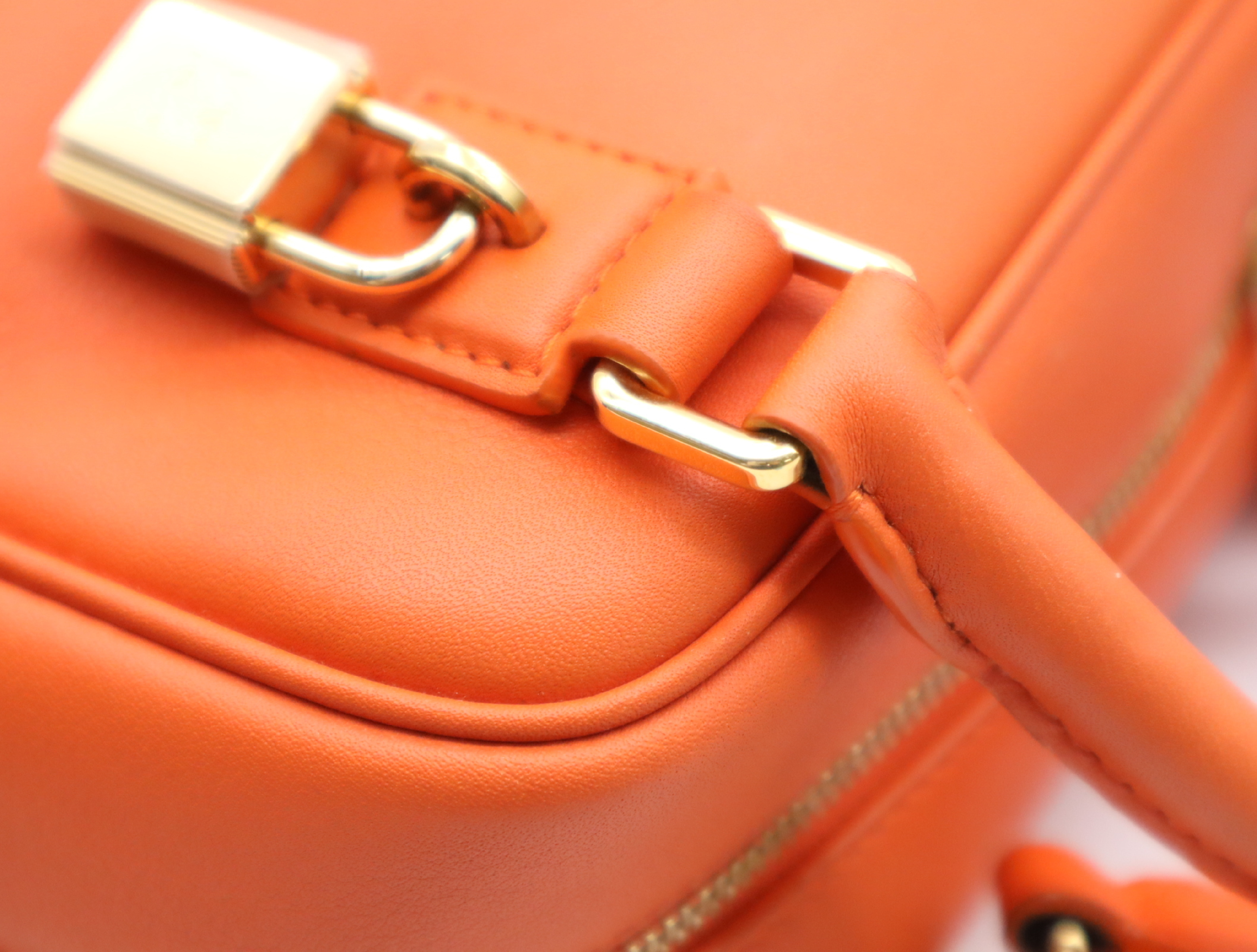 Leather Amazona 16 Square Handbag, Orange, with Shoulder Strap, Dust Bag x2, Padlock, and Keys x2 (Shoulder Bag) — view 8