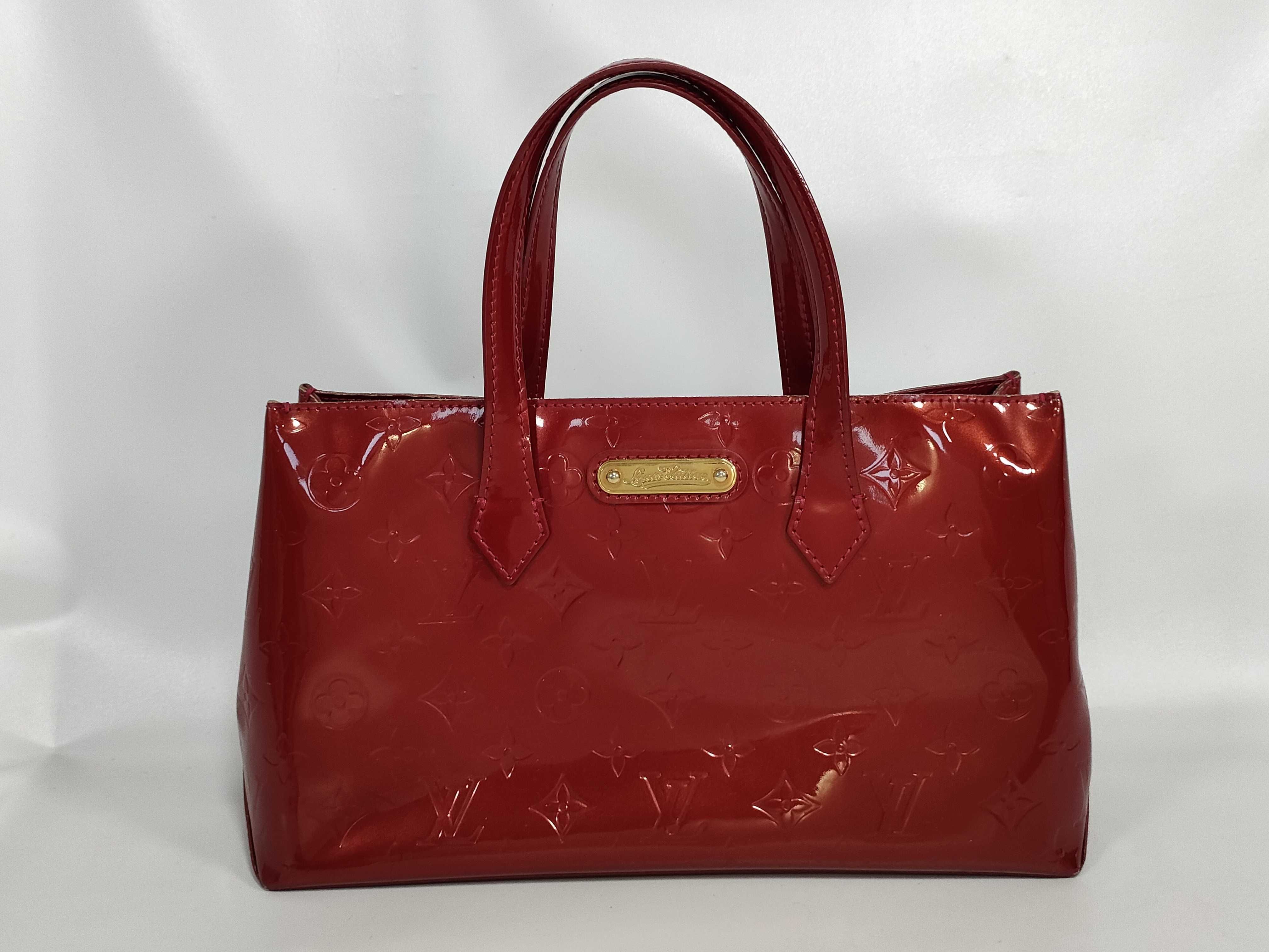 Vernis Wilshire PM Handbag