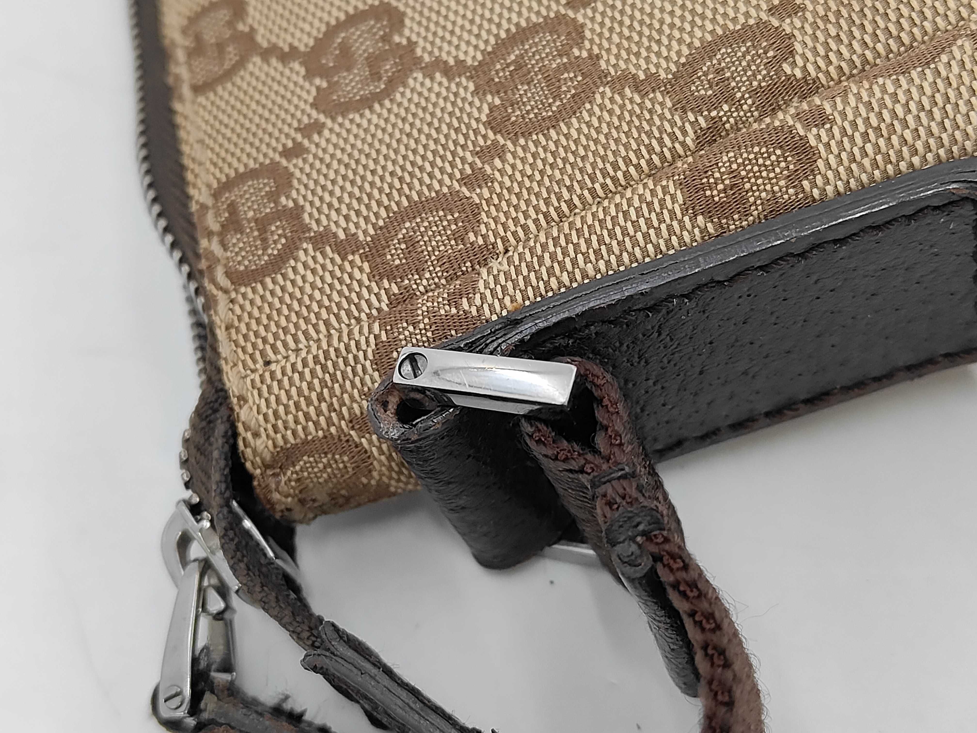 GG Canvas Shoulder Bag — view 7