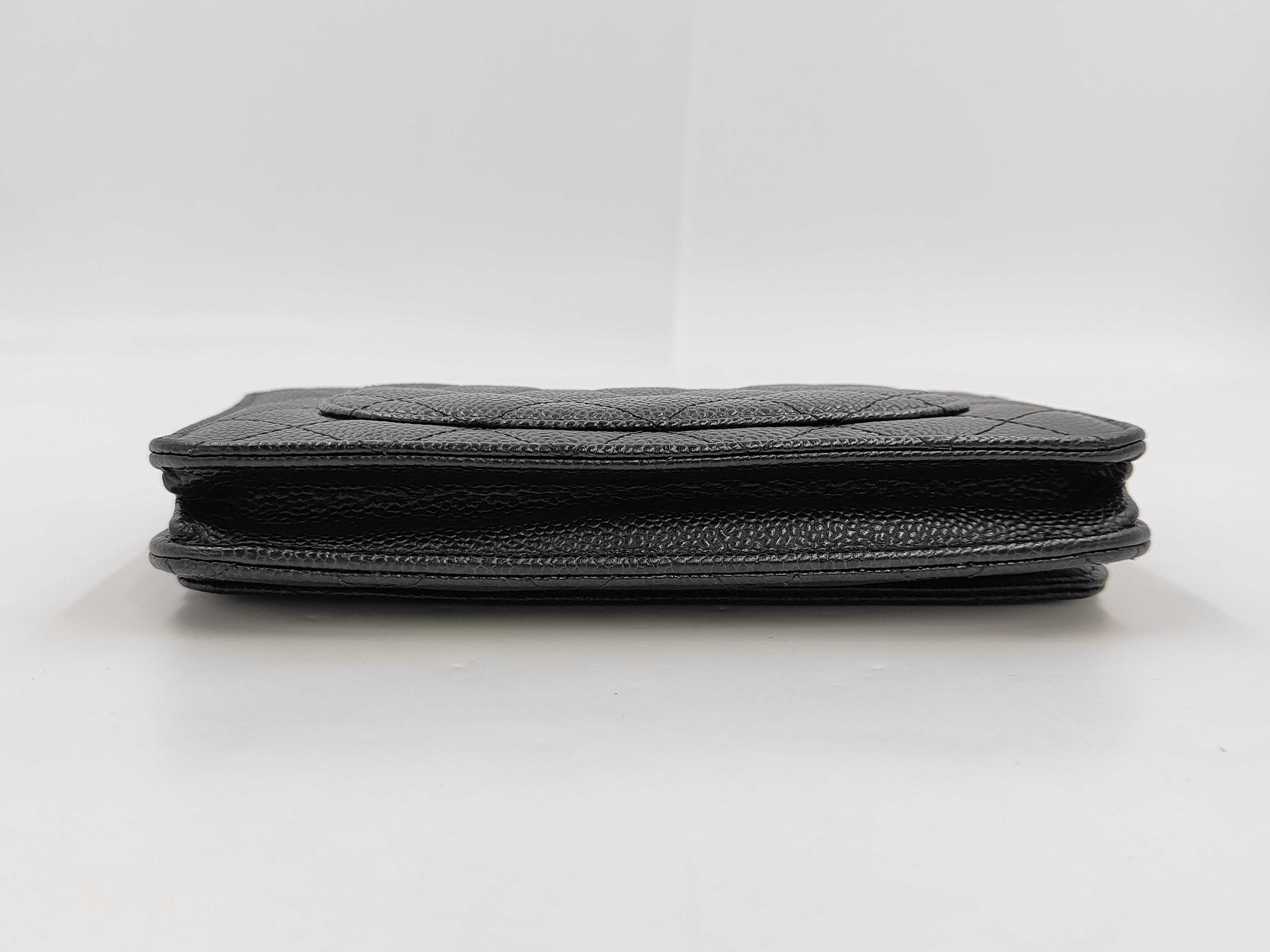 Chain wallet caviar skin shoulder bag — view 6