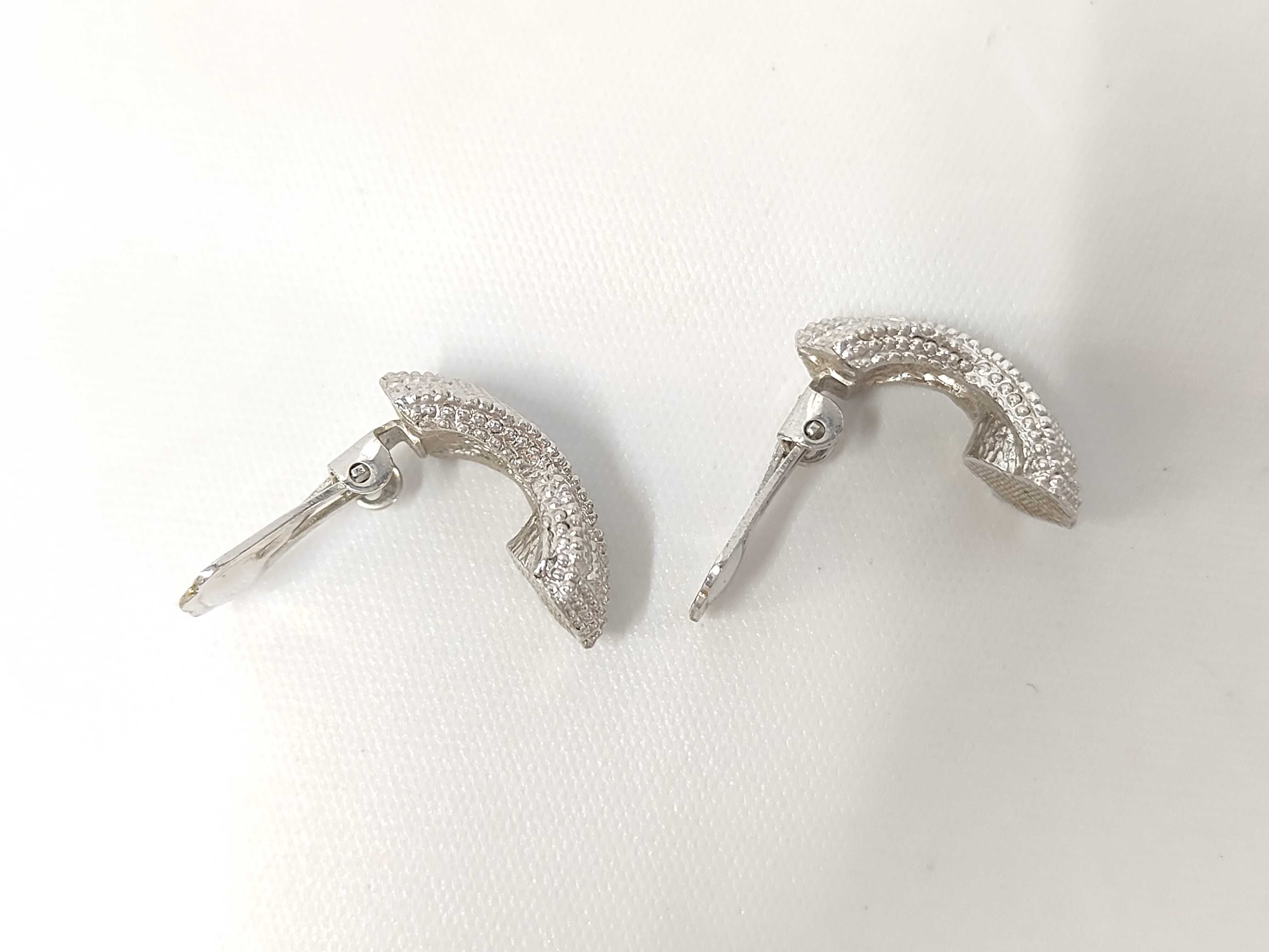 Christian / Earrings — view 4