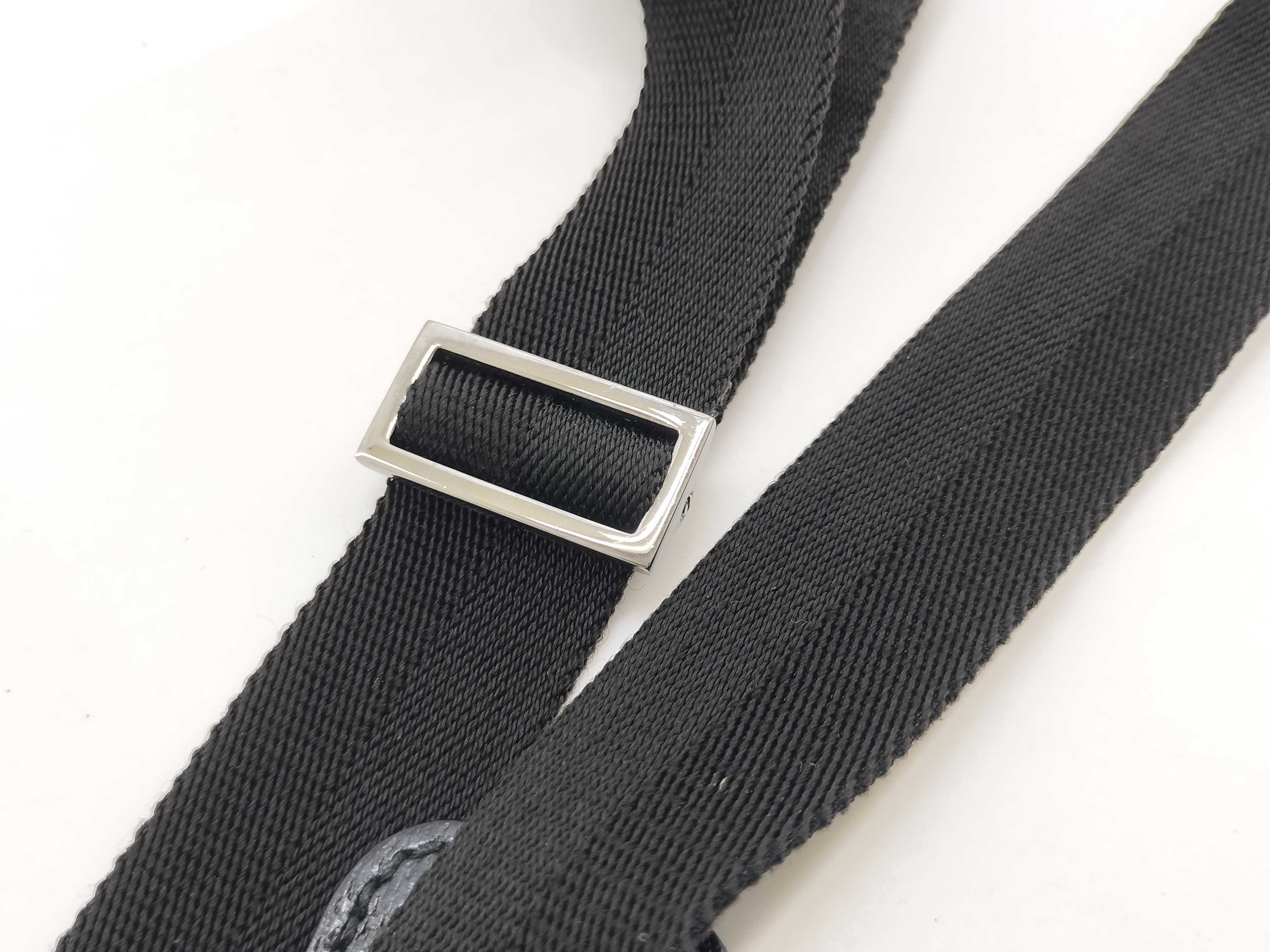 GG Canvas Shoulder Bag — view 7
