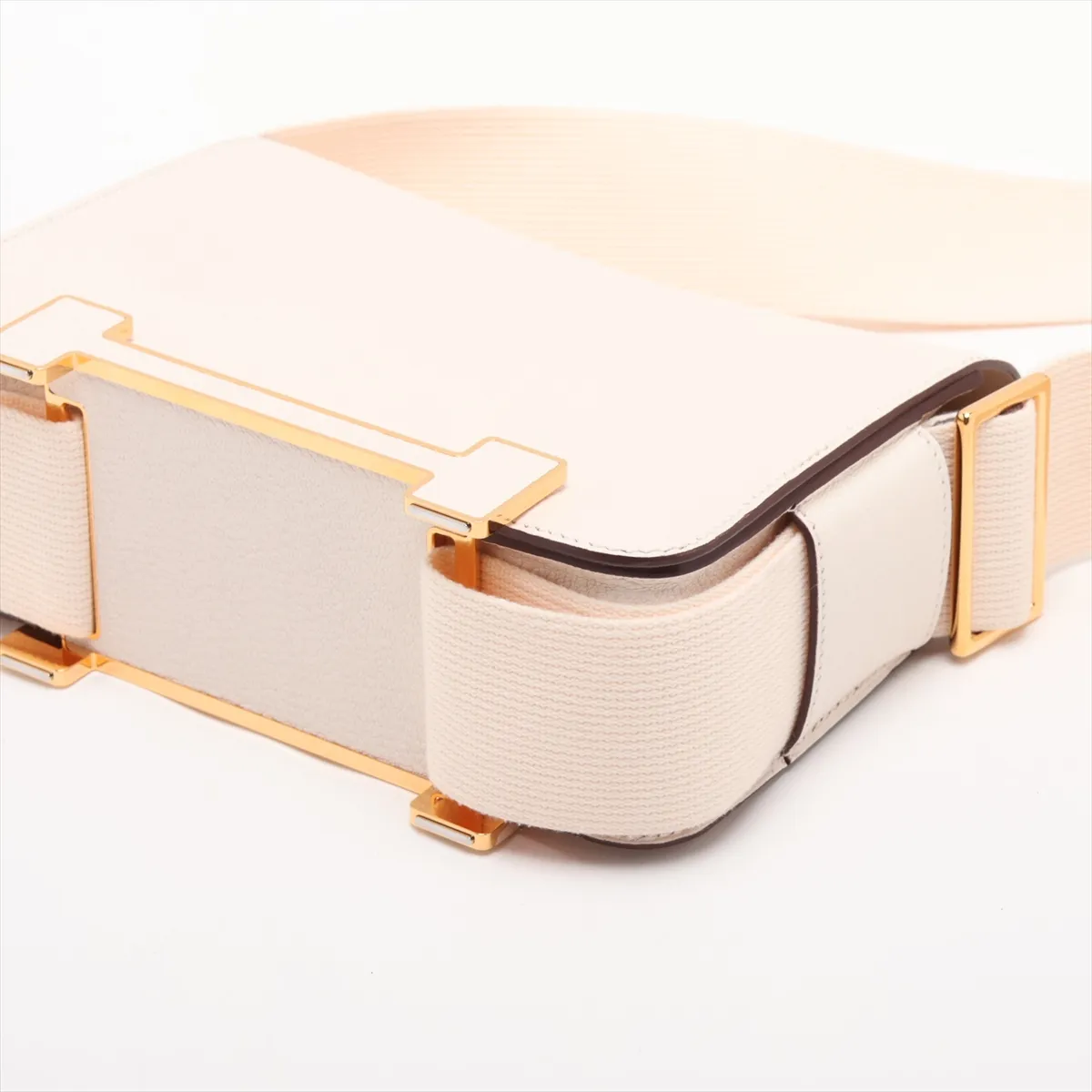 [Individually packaged] Hermes Geta Chevre Nata Gold Hardware B: 2023 — view 3