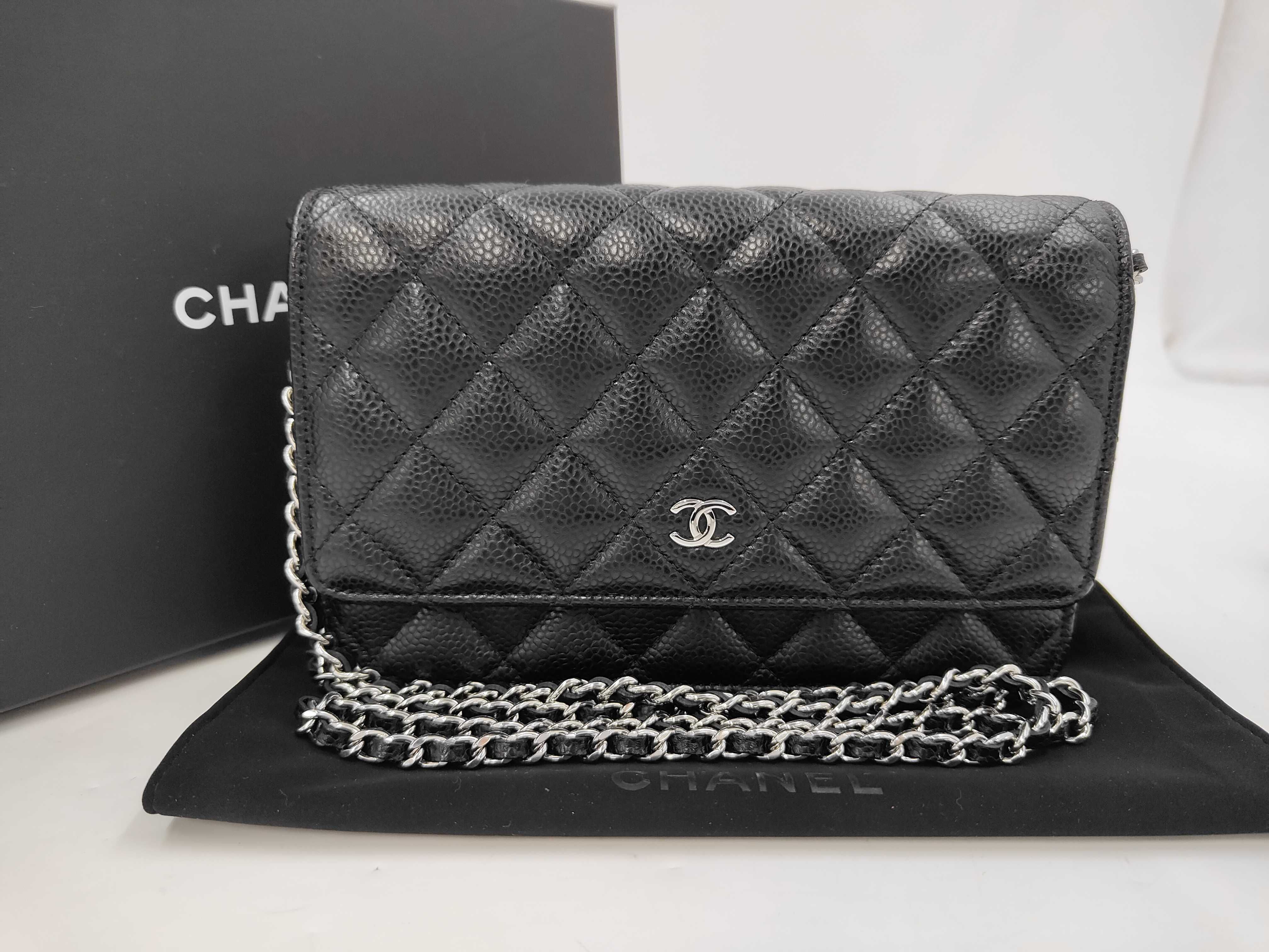 Chain Wallet Matelasse Caviar Skin Shoulder Bag