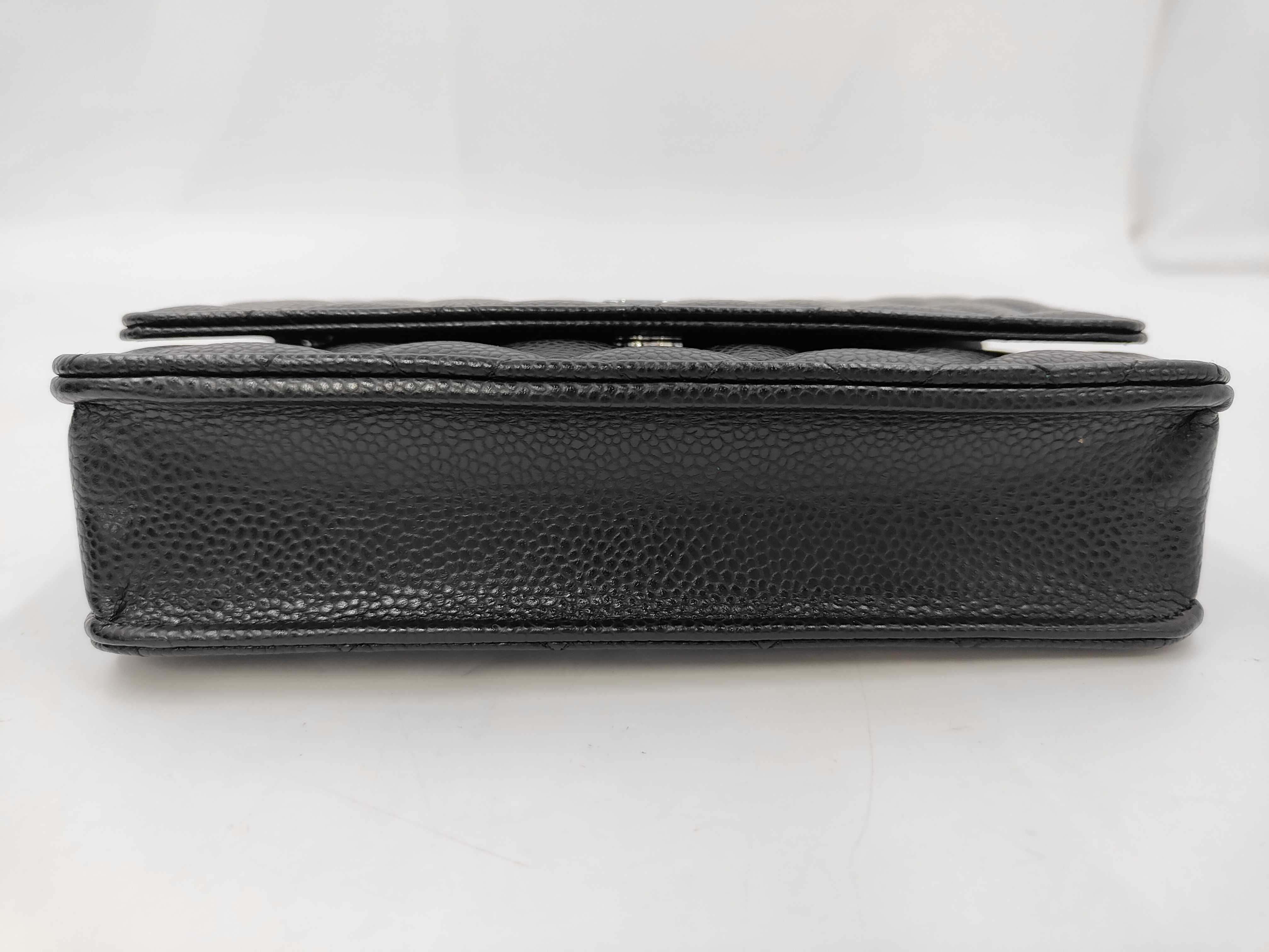Chain Wallet Matelasse Caviar Skin Shoulder Bag — view 6