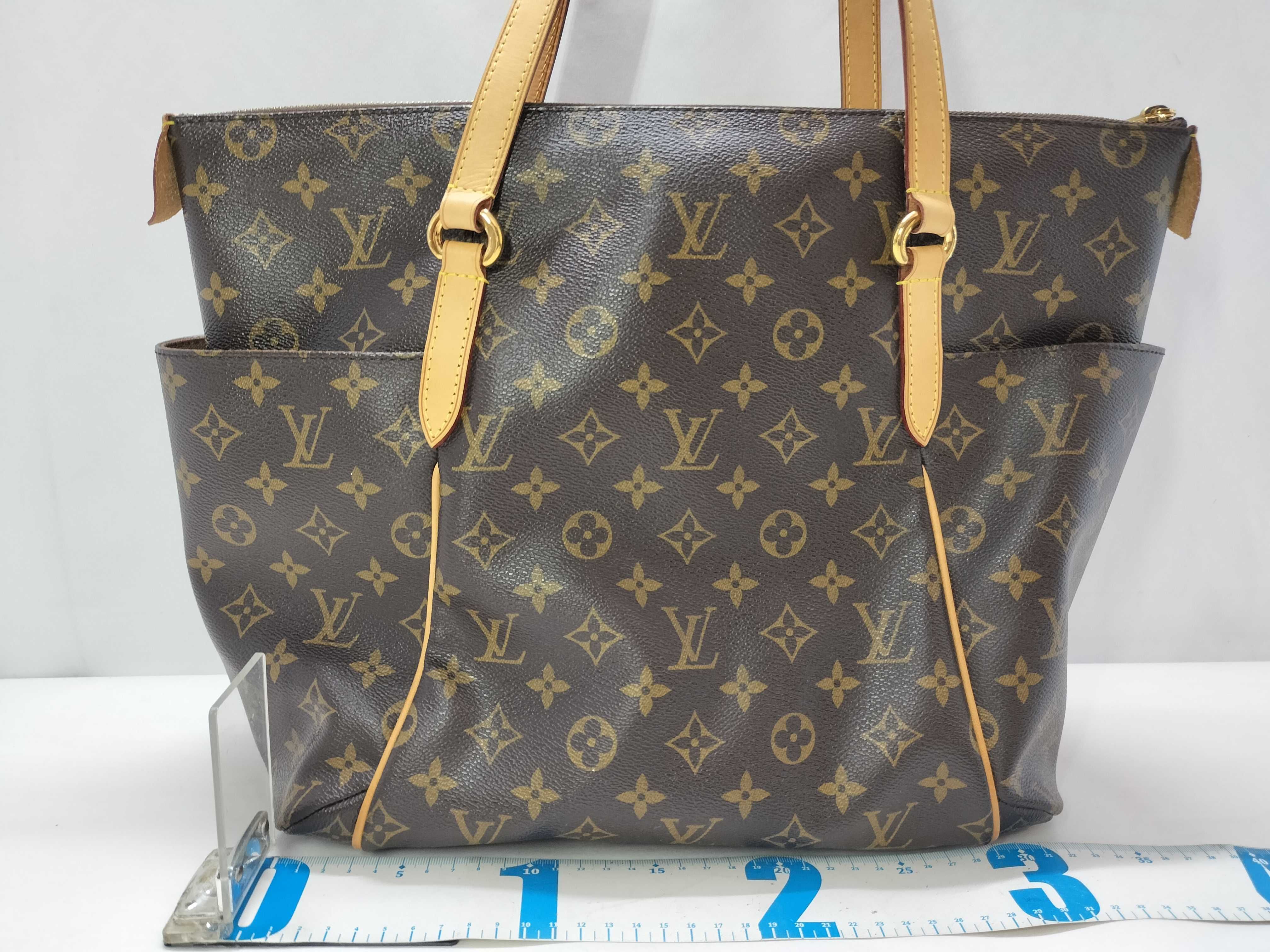Monogram Totally MM M56689 DU4122 Brown Tote Bag — view 2
