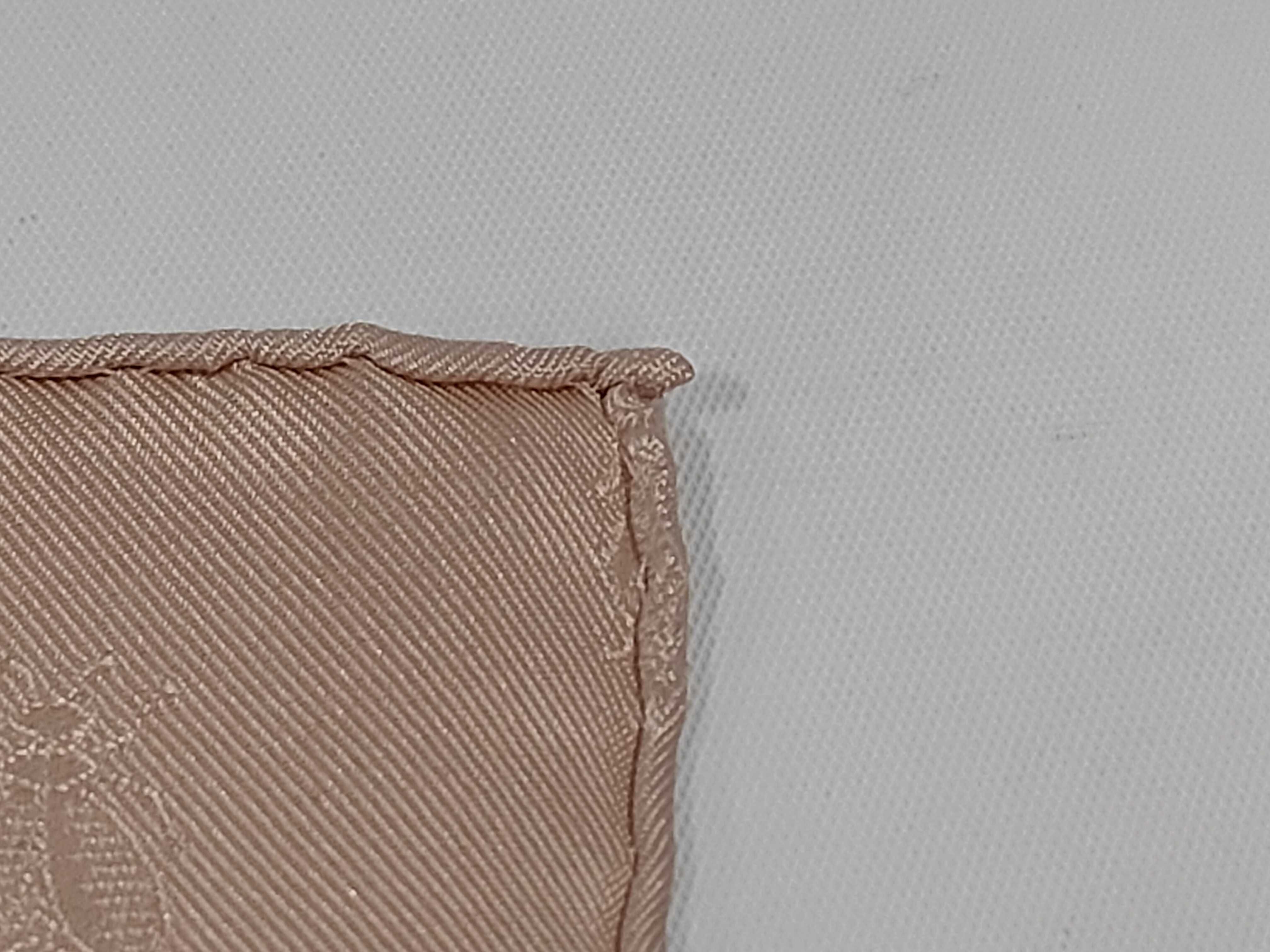 Carre Napoleon and other accessories — view 5