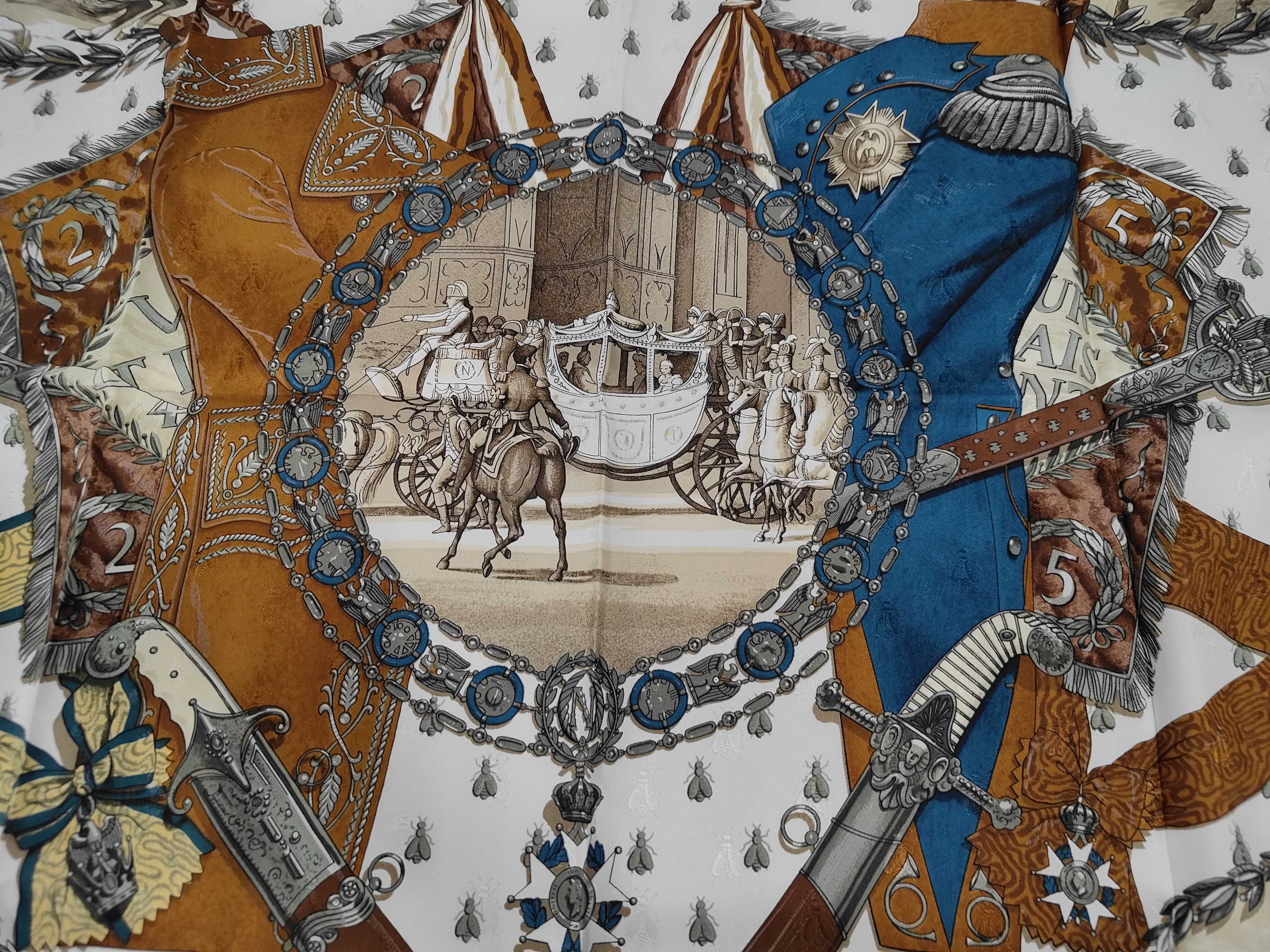 Carre Napoleon and other accessories — view 6