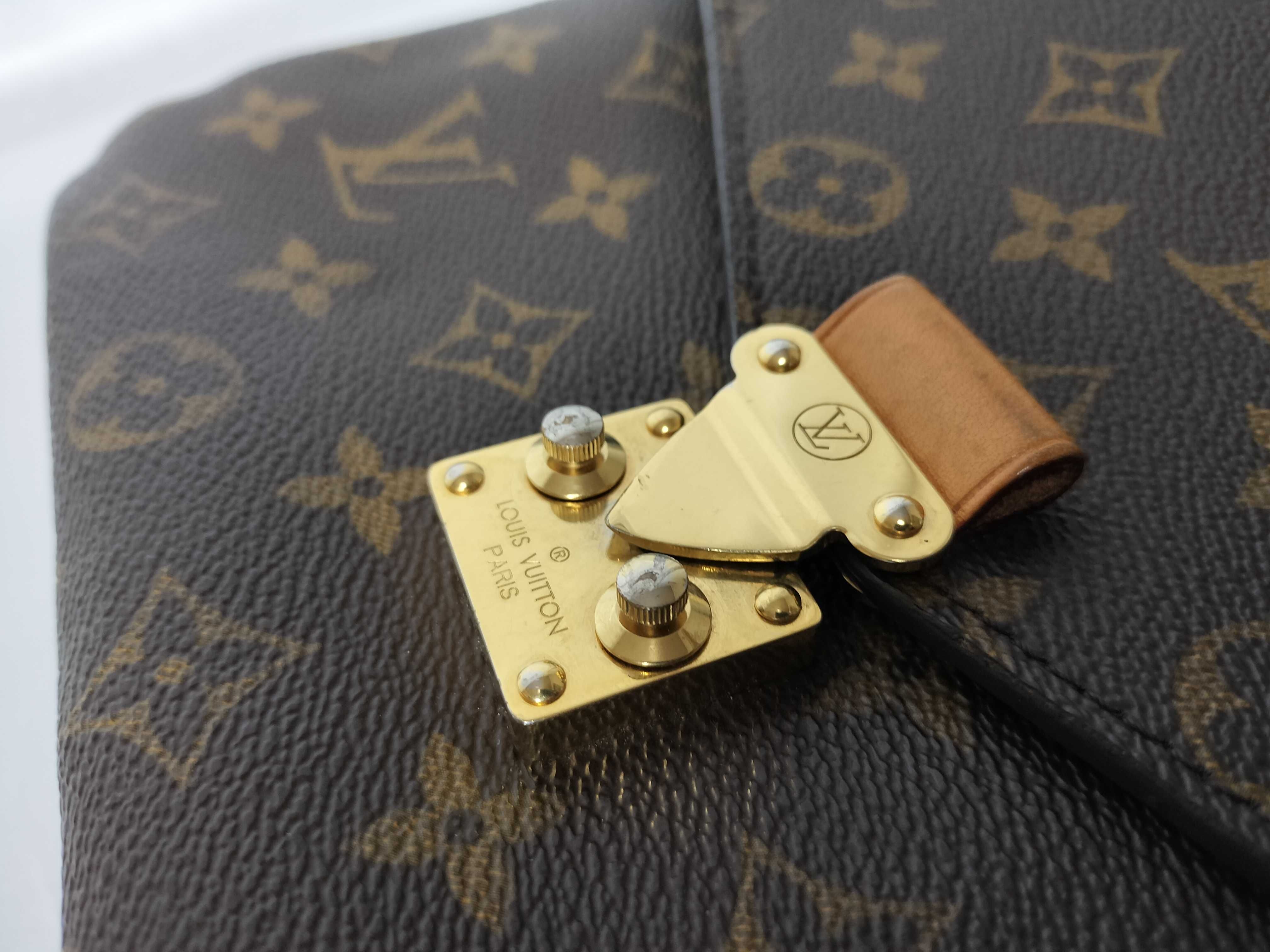 Monogram Metis Monogram DU0196 Handbag — view 9