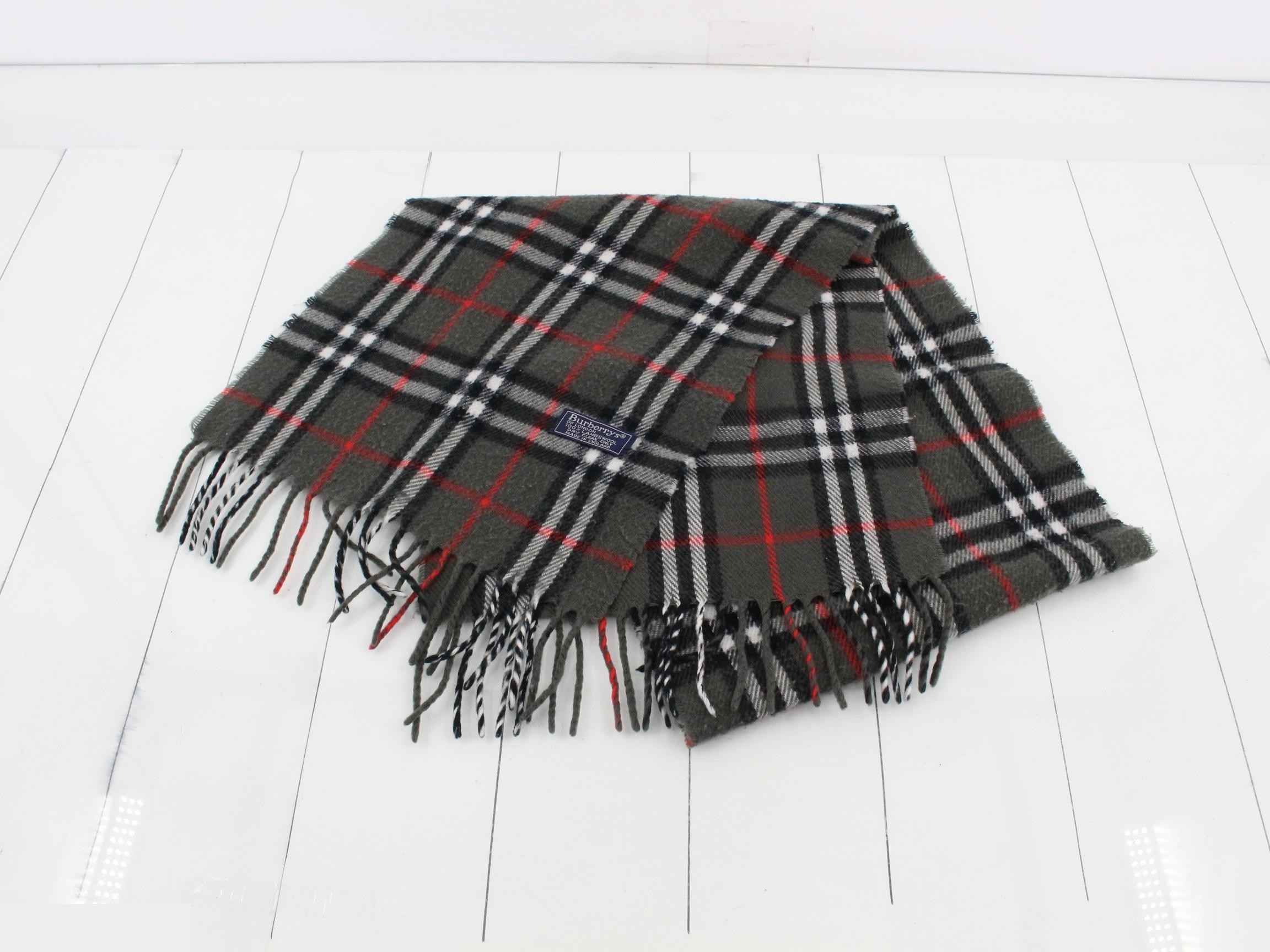 Other lines: Small items, accessories, and scarves — view 2