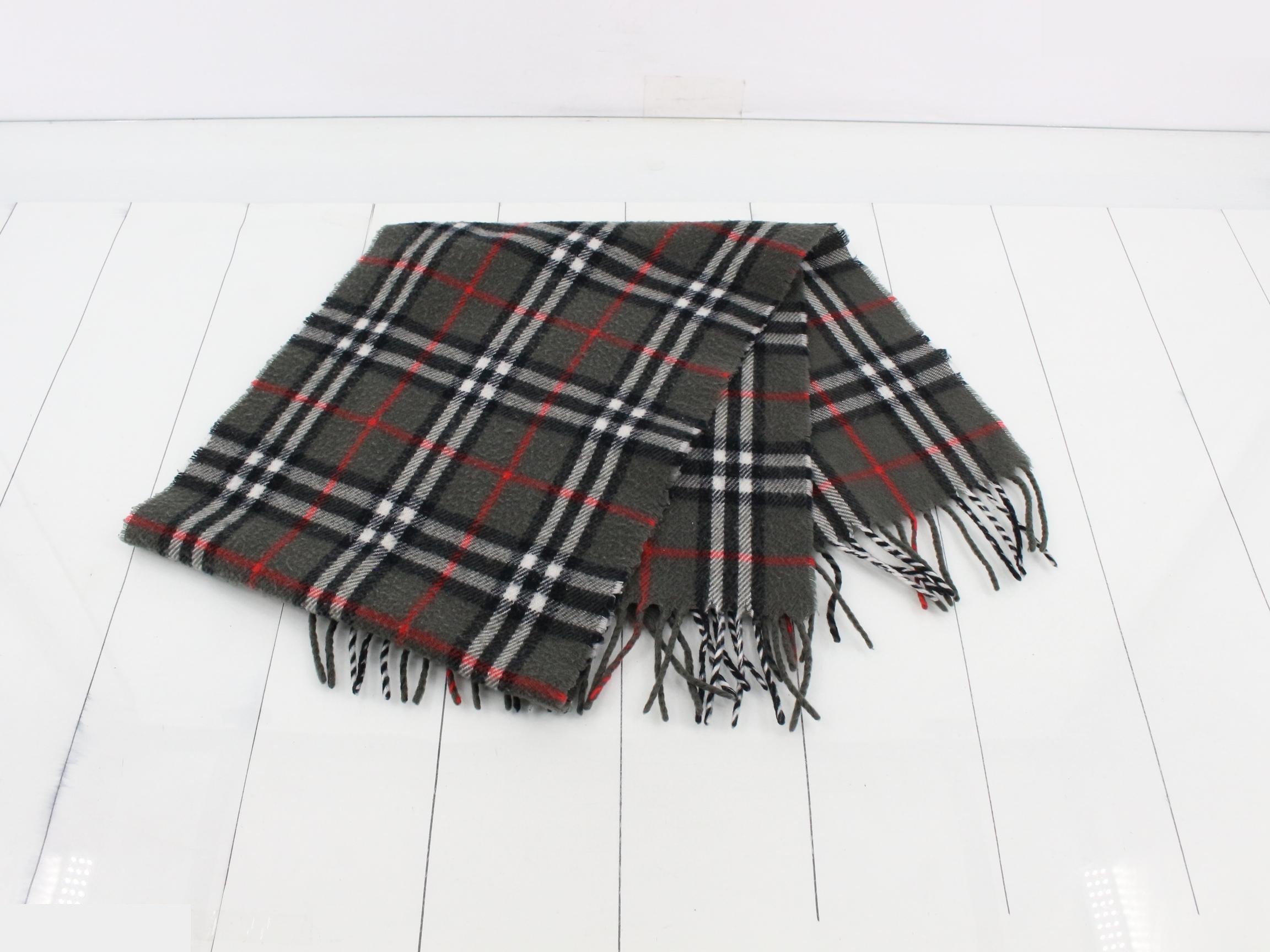 Other lines: Small items, accessories, and scarves — view 3