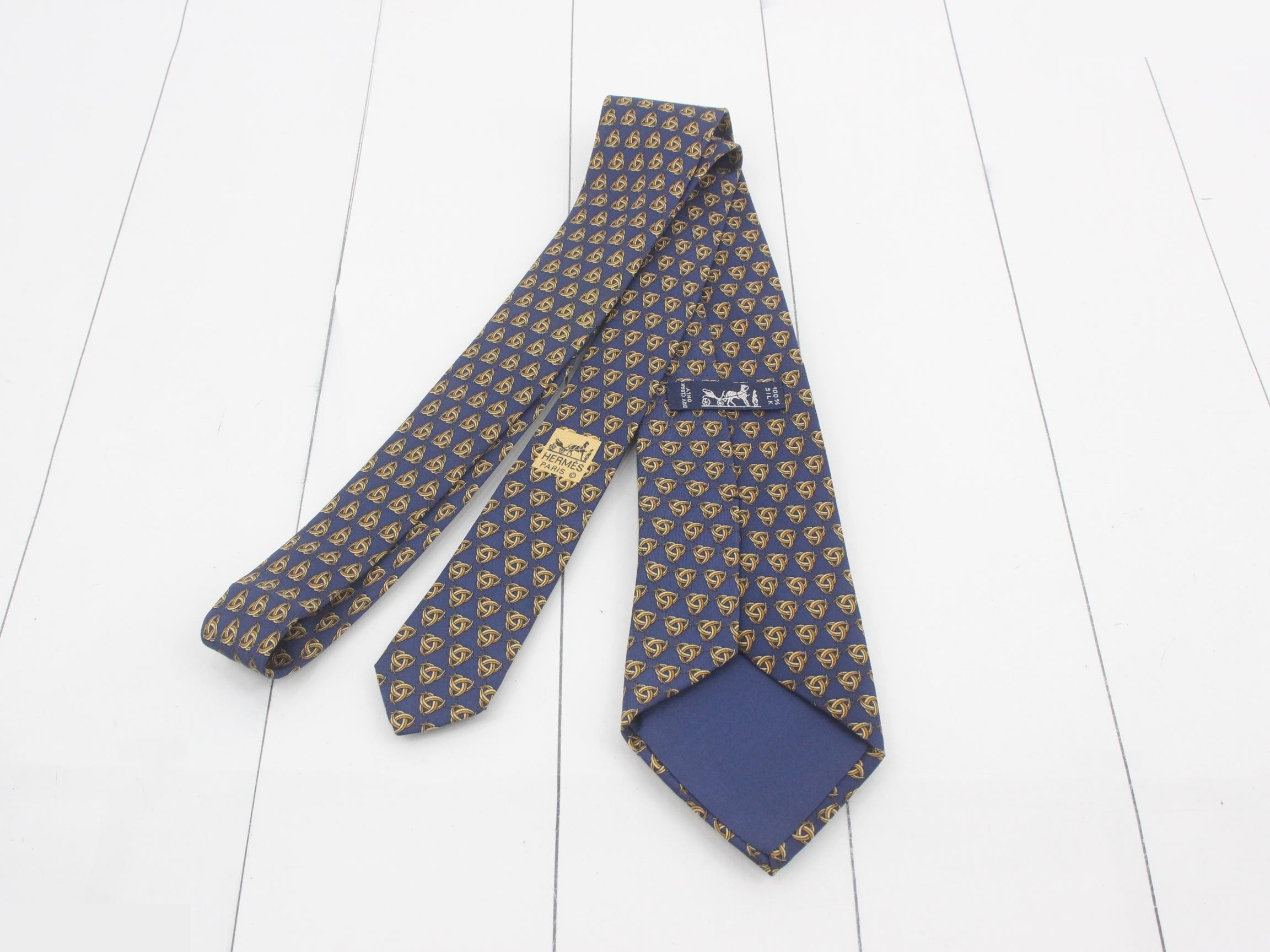 Blue necktie — view 2
