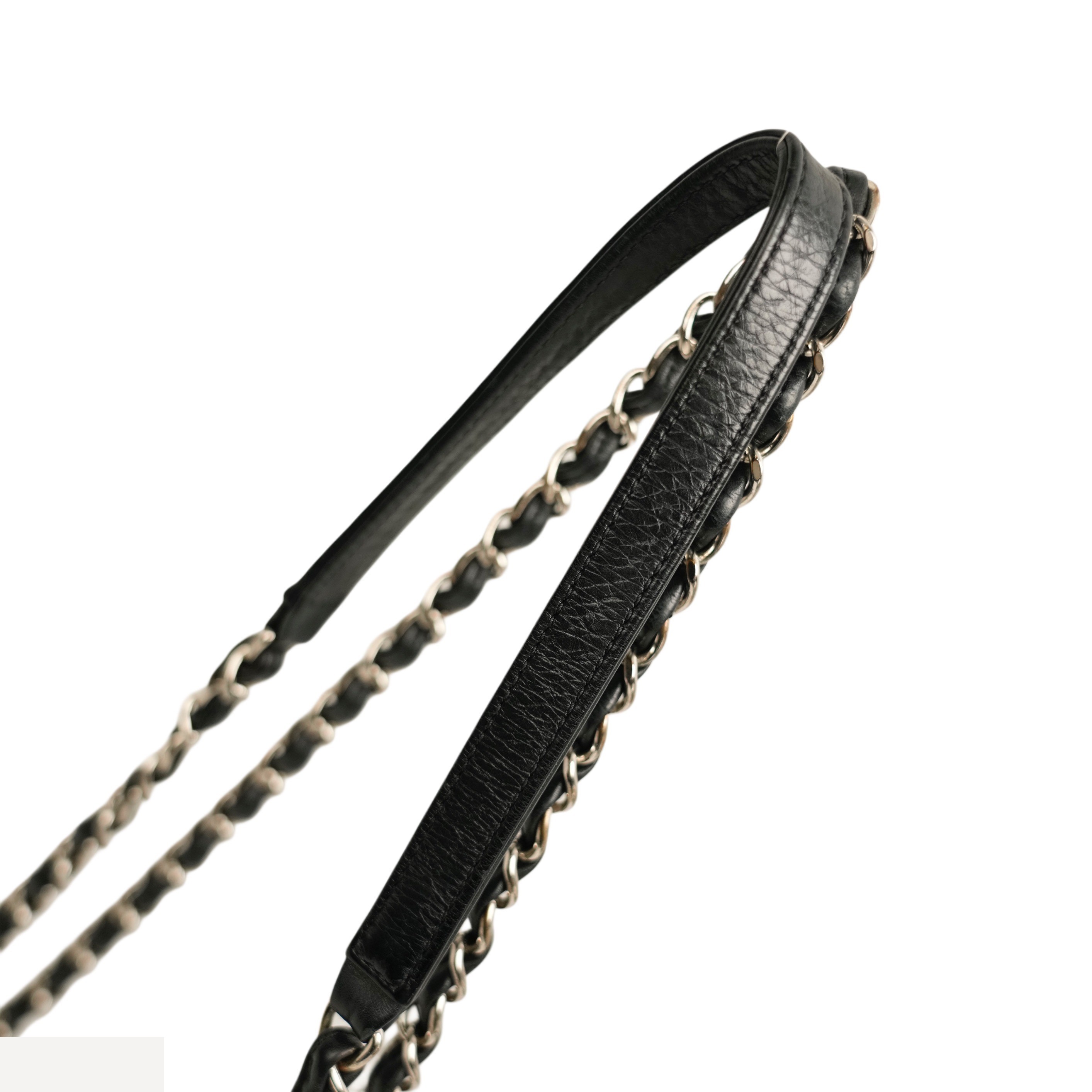 Matelassé Turnlock Chain Shoulder Bag, Series 25 — view 10