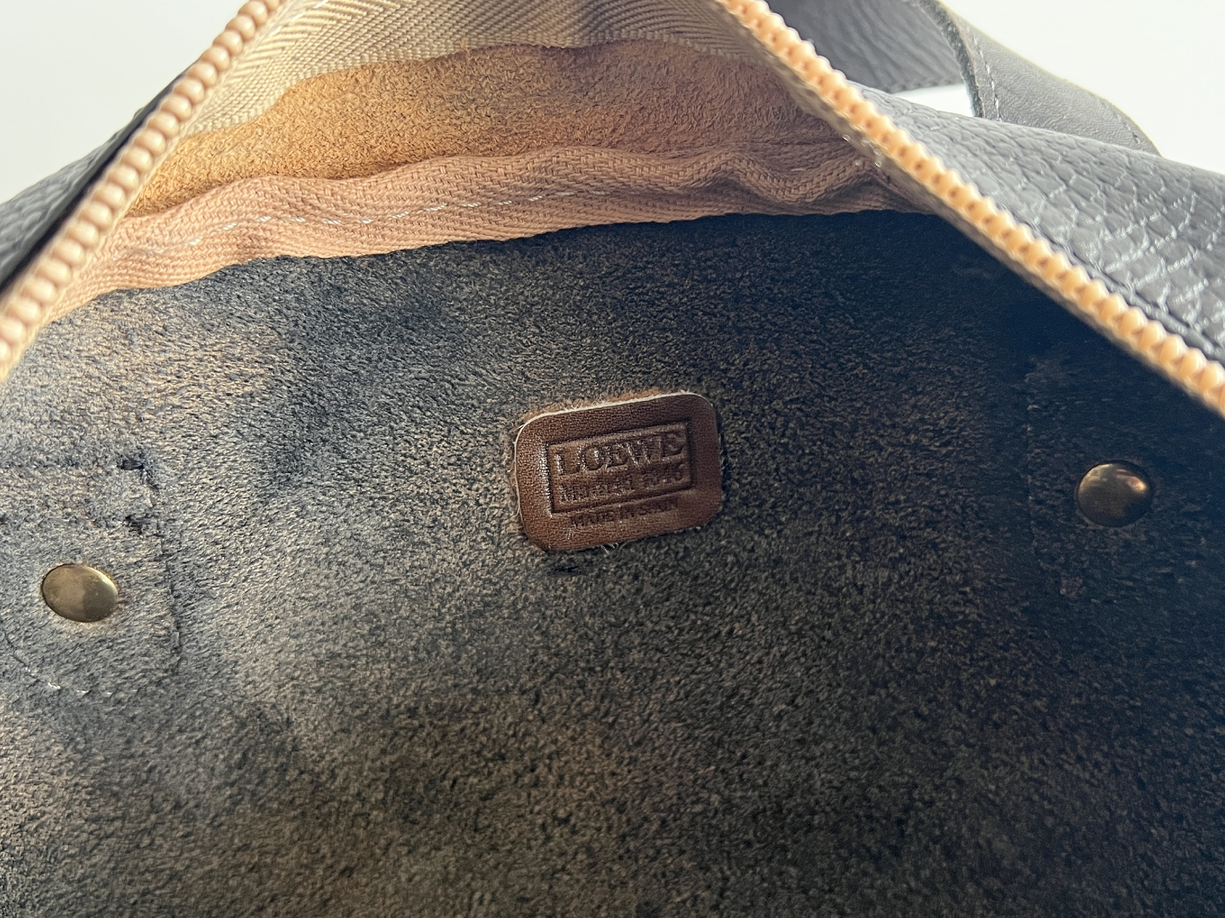Amazona Anagram Logo Leather Mini Boston Bag (Boston Bag, Handbag) — view 6