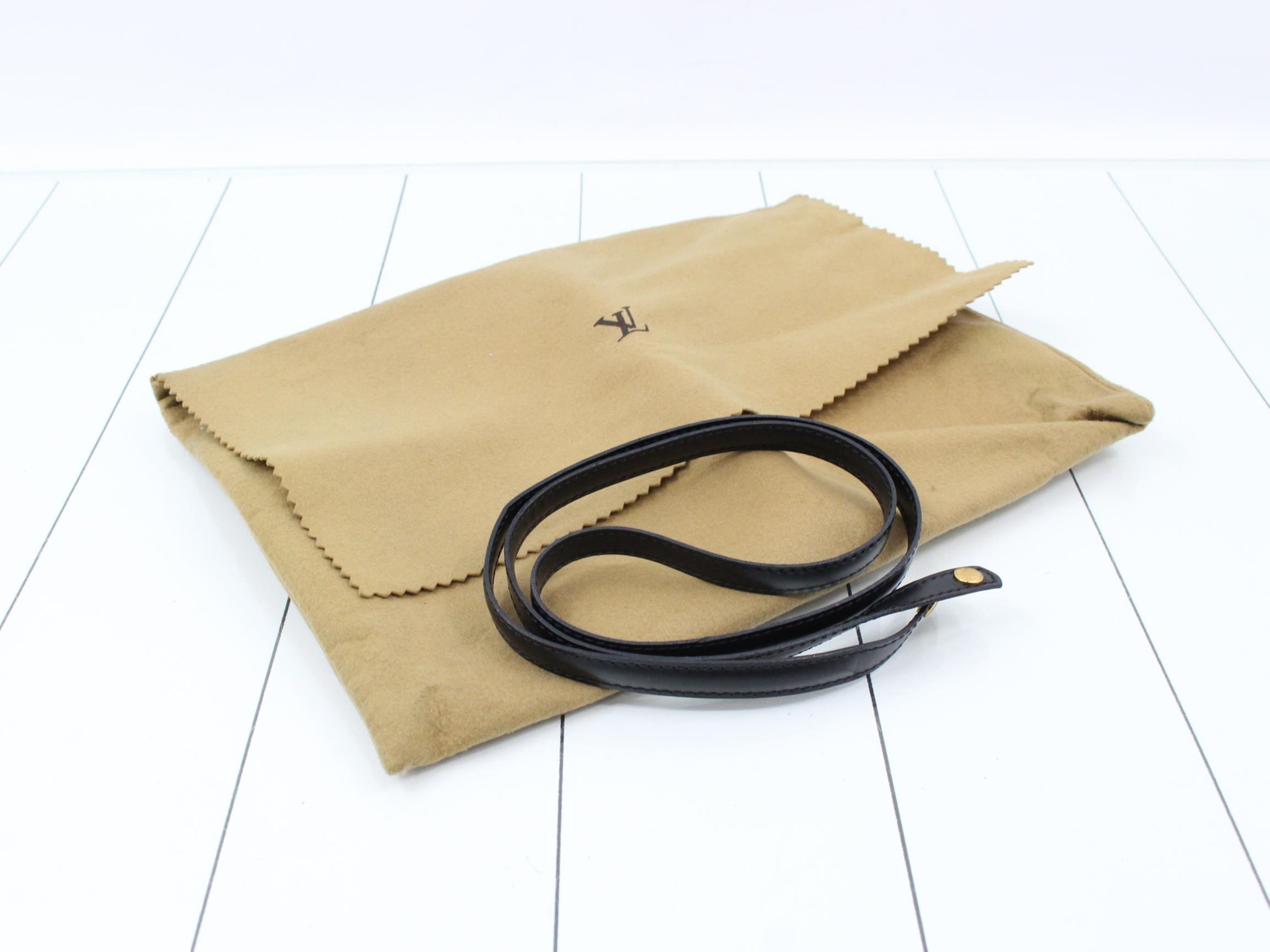 Epi Arche Noir Shoulder Bag — view 7