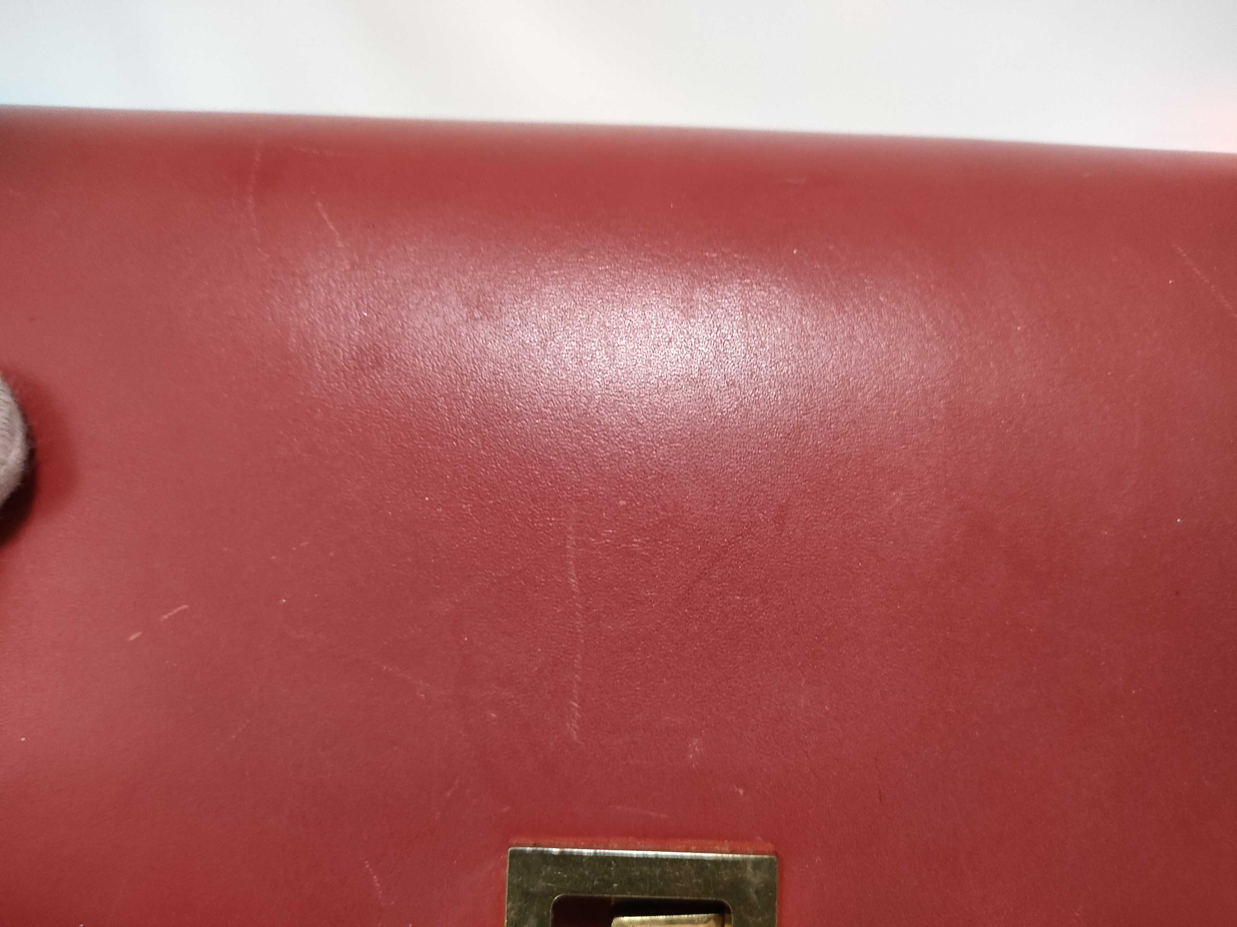Classic Box Shoulder Bag — view 15