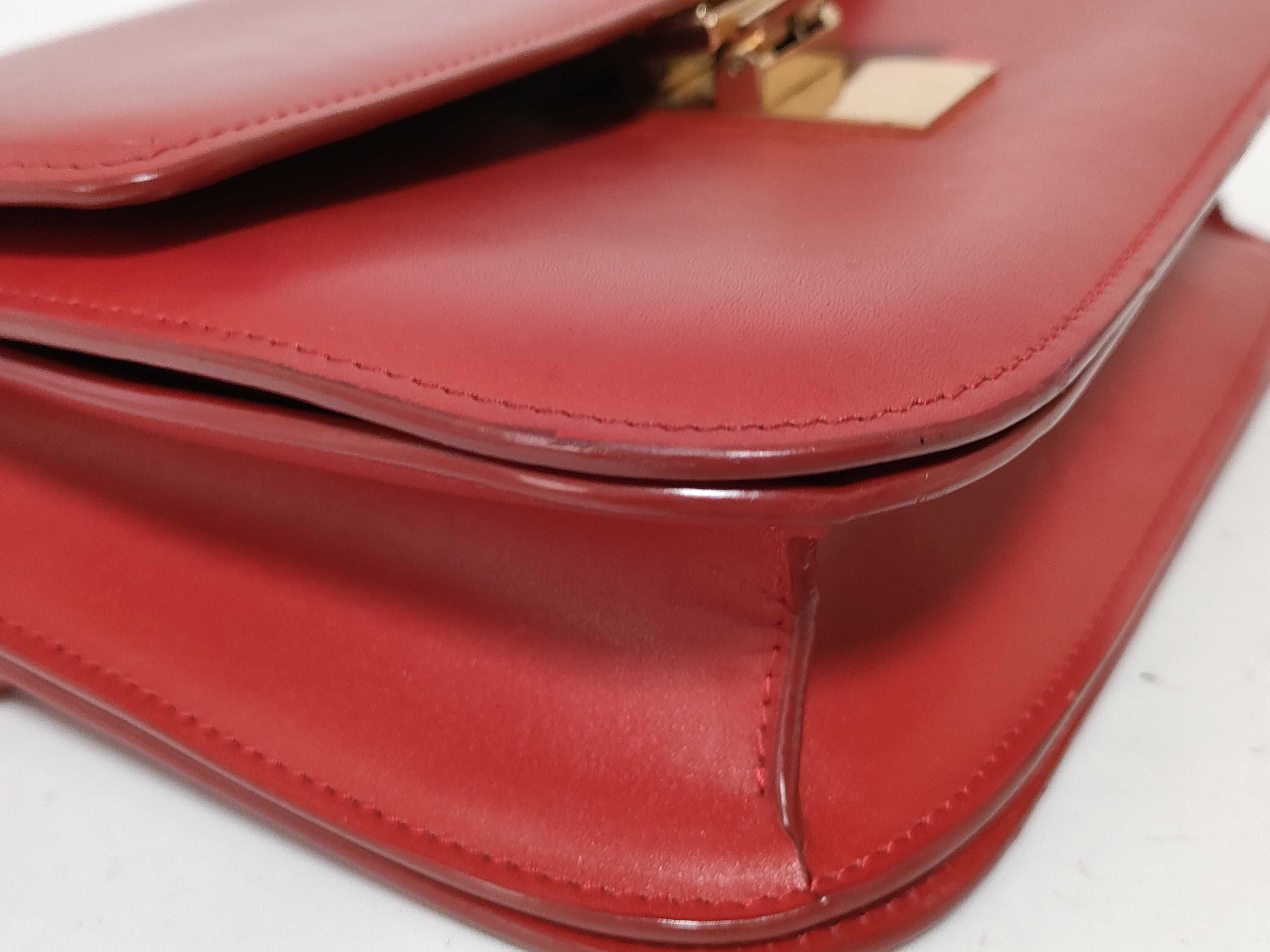 Classic Box Shoulder Bag — view 7