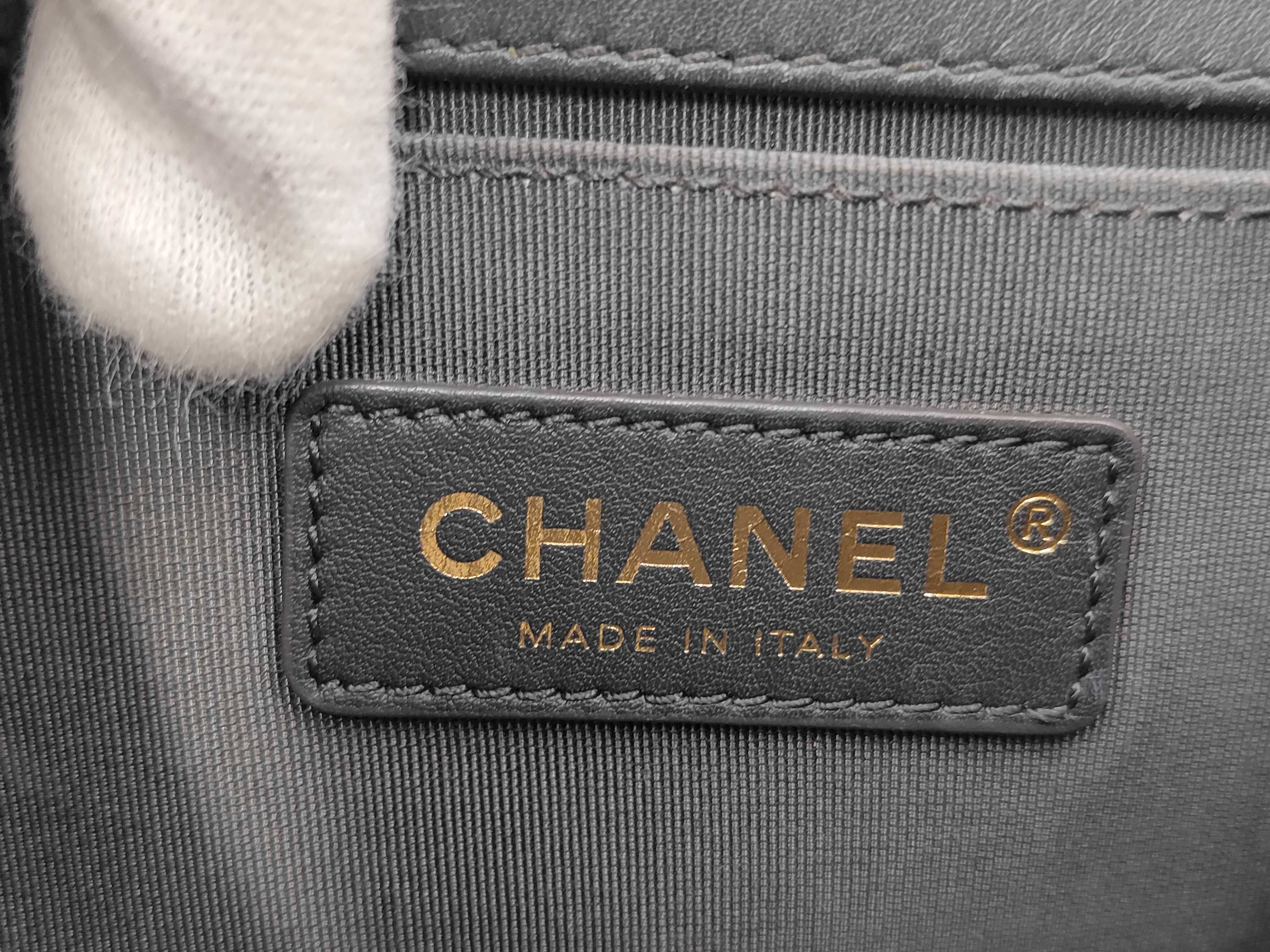 Boy Chanel 20 Lambskin Shoulder Bag — view 10