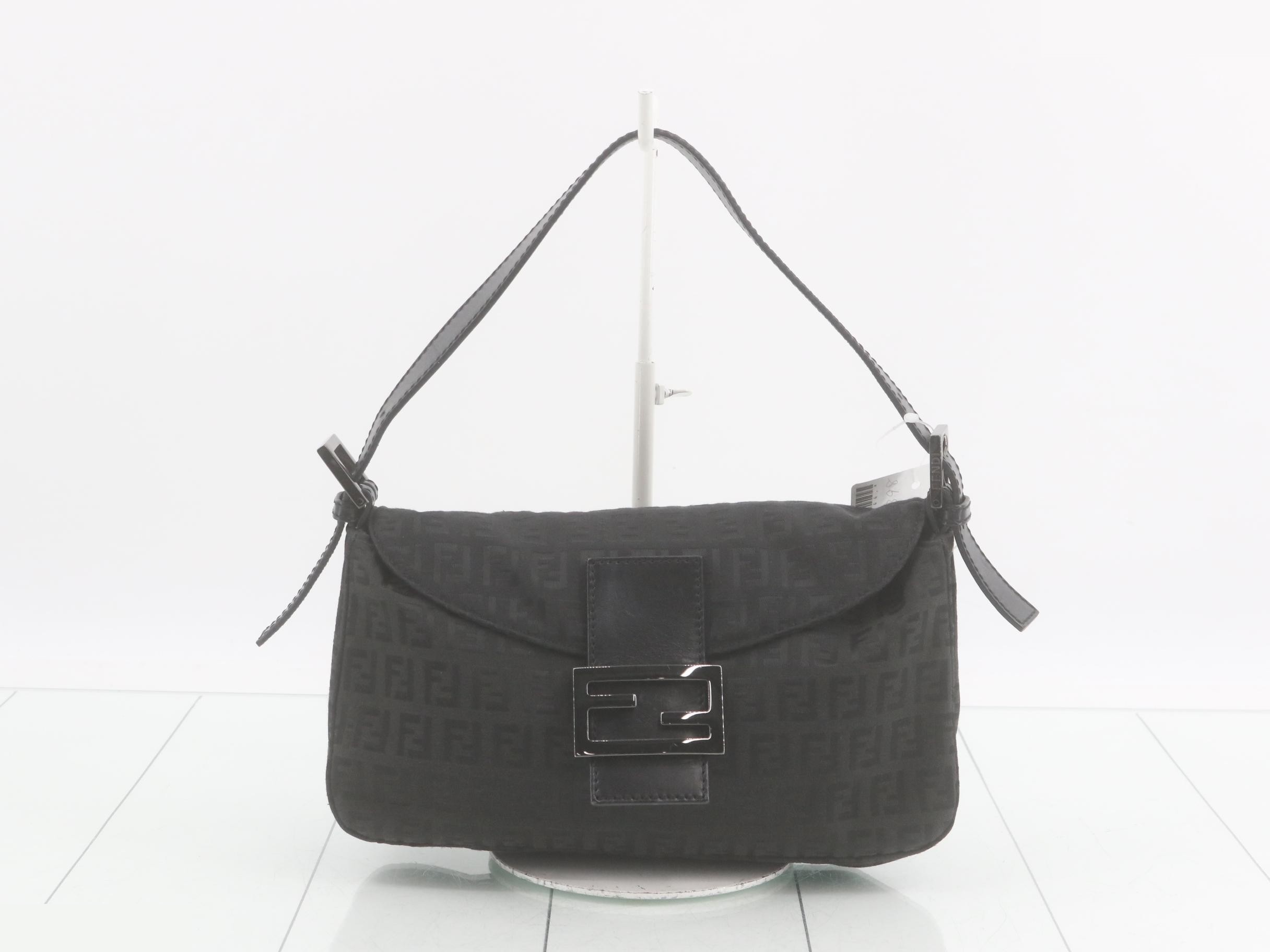 Canvas Mamma Bucket Black