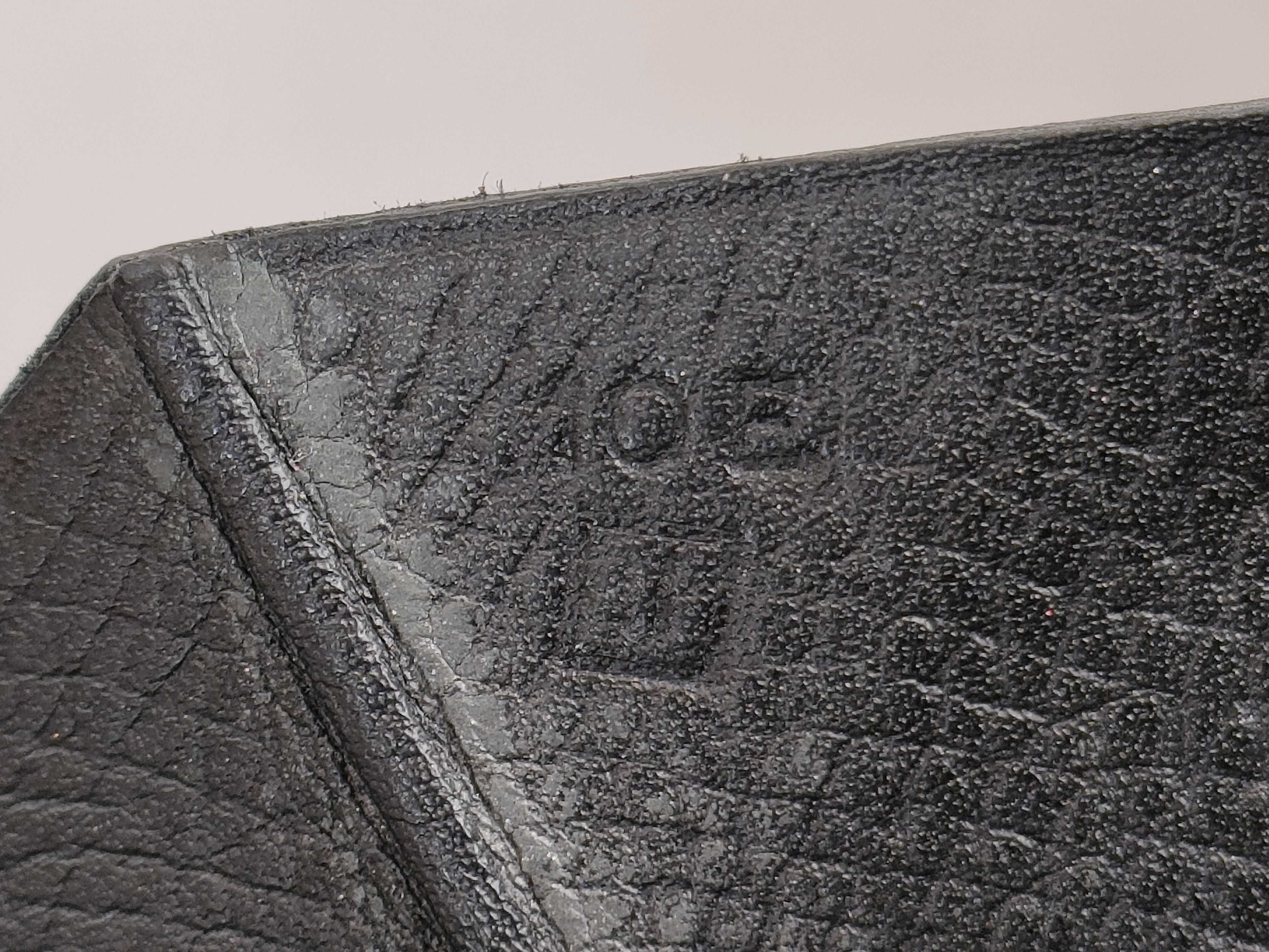 Bearn Leather Long Wallet J Stamp Wallet — view 14