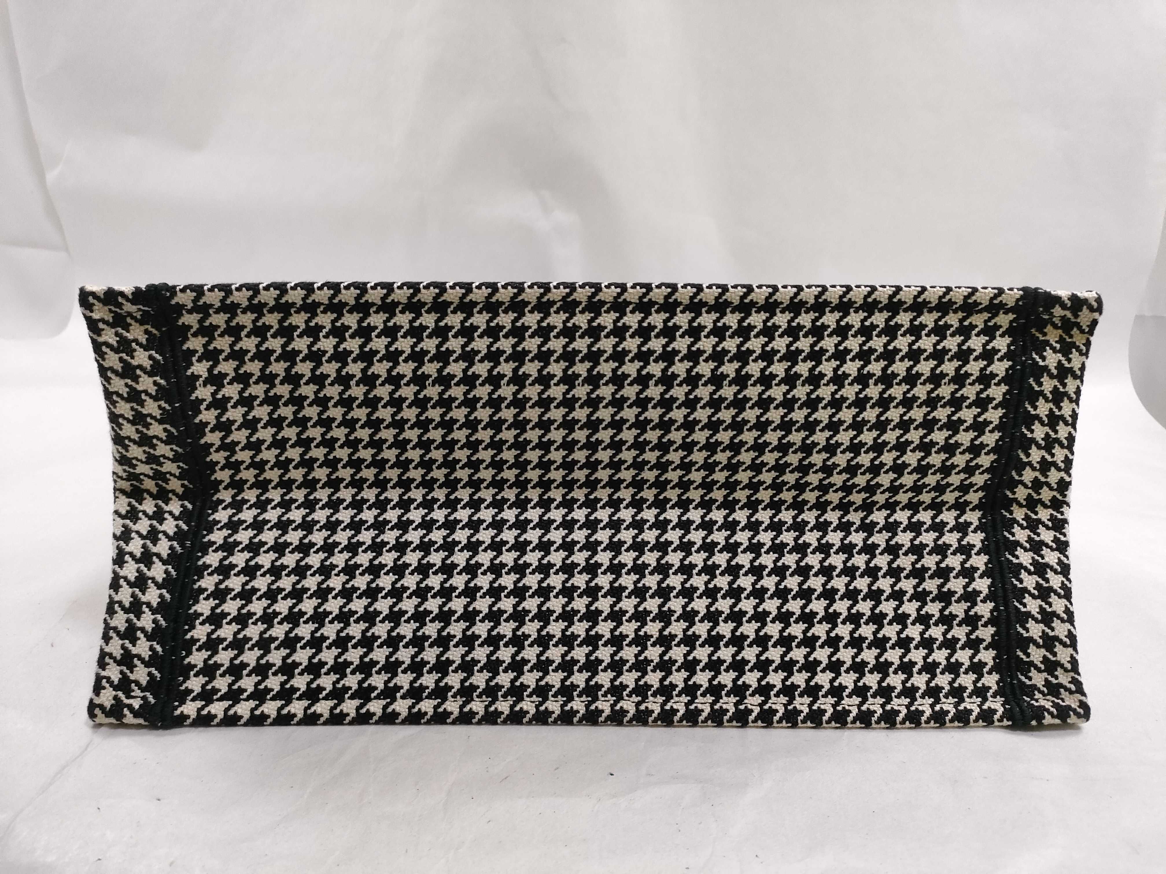 Houndstooth Book Tote Medium Tote Bag — view 7