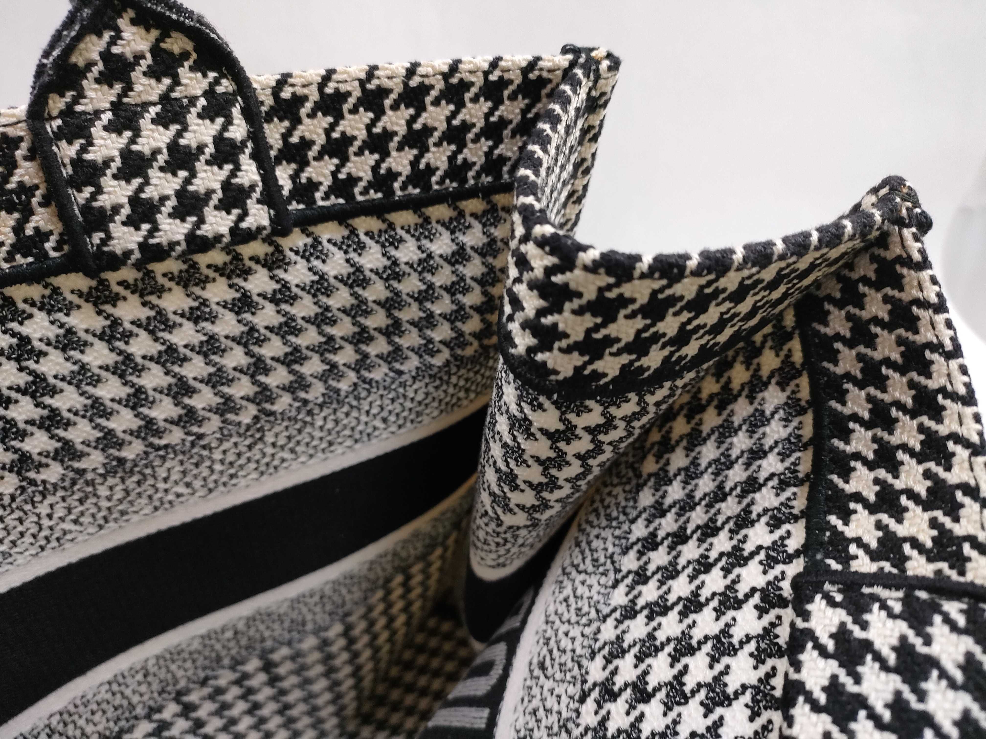 Houndstooth Book Tote Medium Tote Bag — view 10