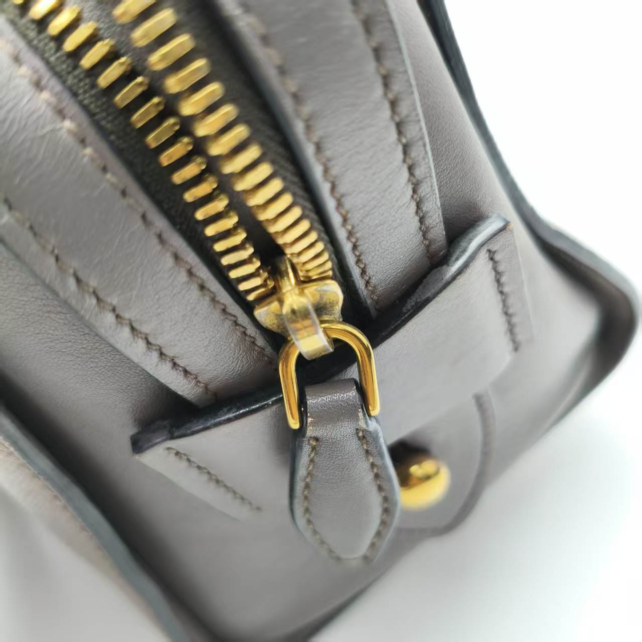 【*Shipped from: China*】PRADA Leather Handbag — view 14