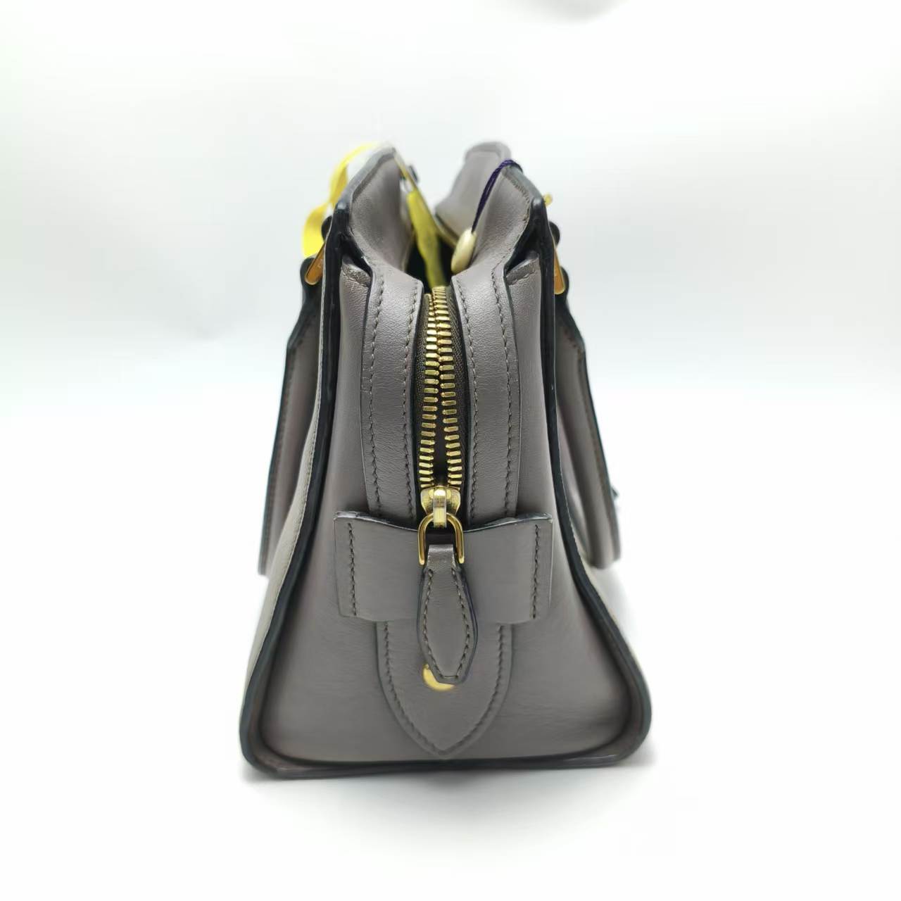 【*Shipped from: China*】PRADA Leather Handbag — view 4